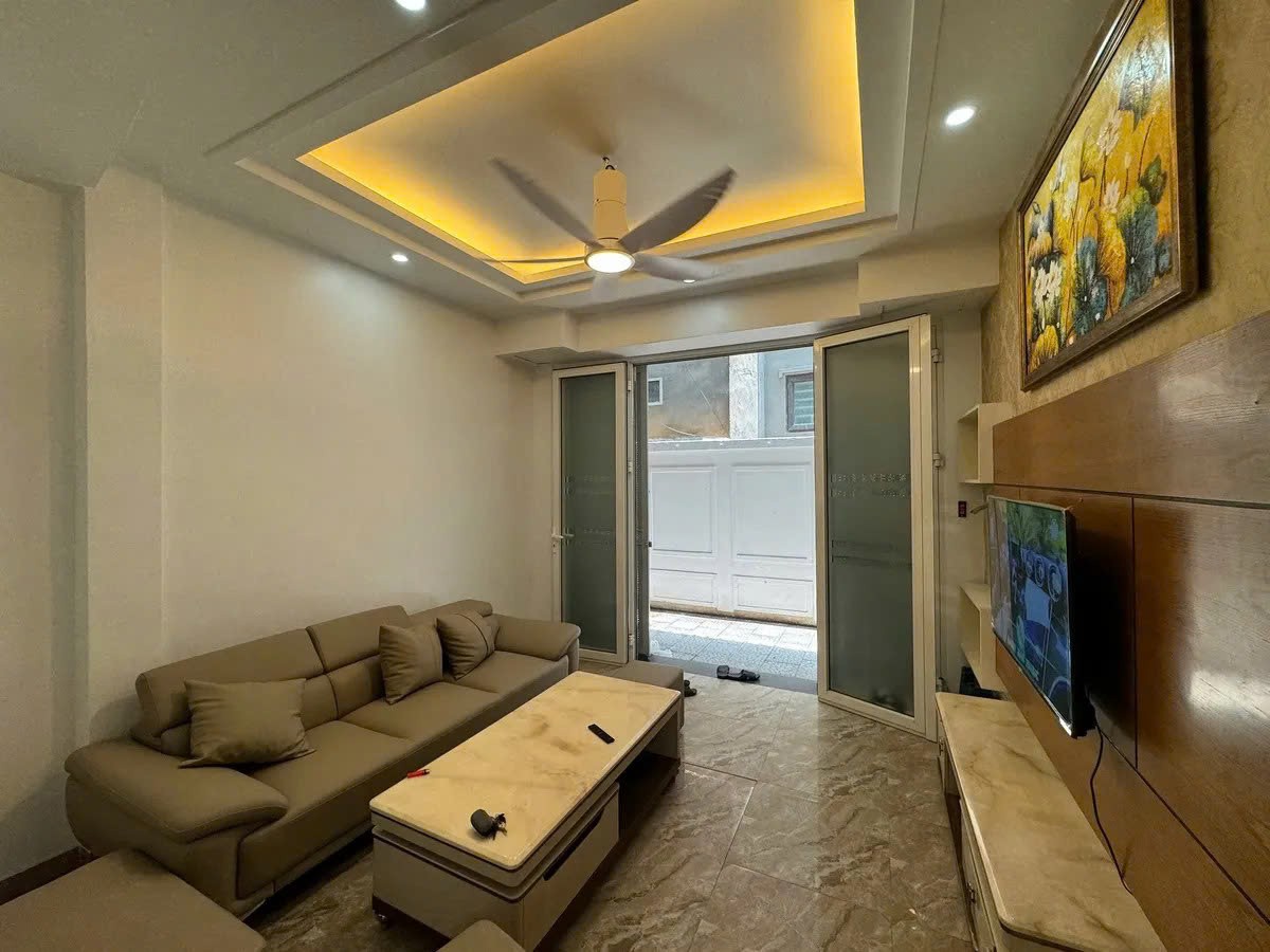 BÁN NHÀ RIÊNG đầy đủ nội thất chỉ việc ở Ngọc Thụy 45m2 X  4 tầng 6.99 tỷ Long Biên.