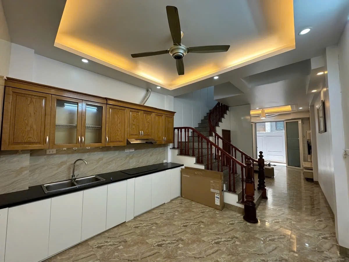 BÁN NHÀ RIÊNG đầy đủ nội thất chỉ việc ở Ngọc Thụy 45m2 X  4 tầng 6.99 tỷ Long Biên. 3