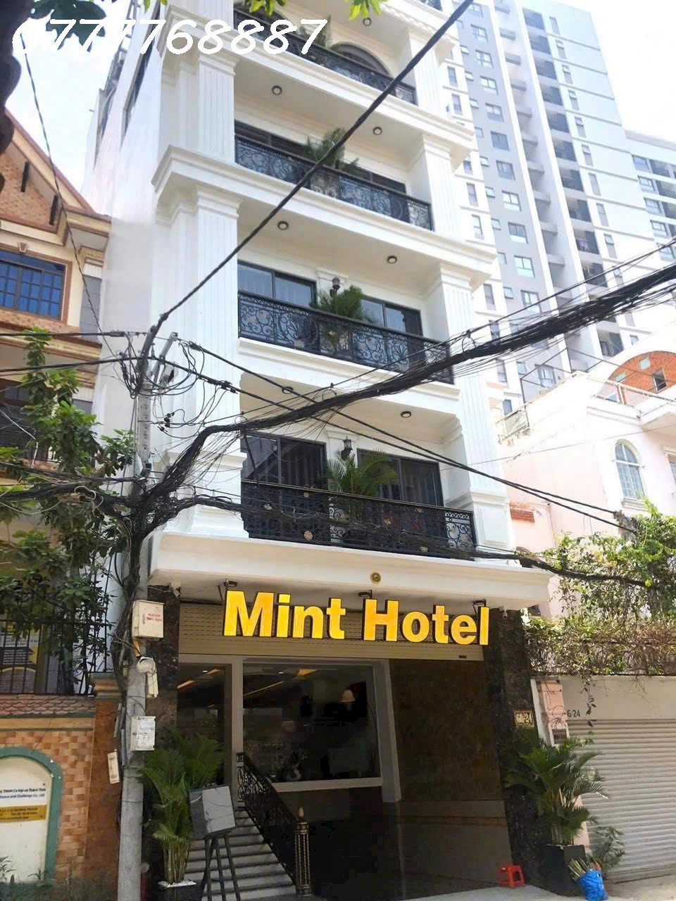 Bán KS Sân Bay hẻm Yên Thế - Tân Bình, hầm 6 tầng 21 phòng cao cấp