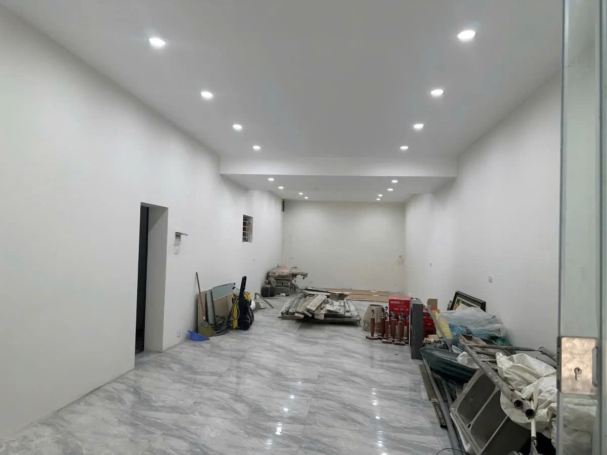 BÁN CĂN HỘ DÒNG TIỀN MẶT PHỐ KINH DOANH Bát Khối 90 m2 X7 tầng,mặt iền 6.1m,23.5 tỷ Long Biên. 2