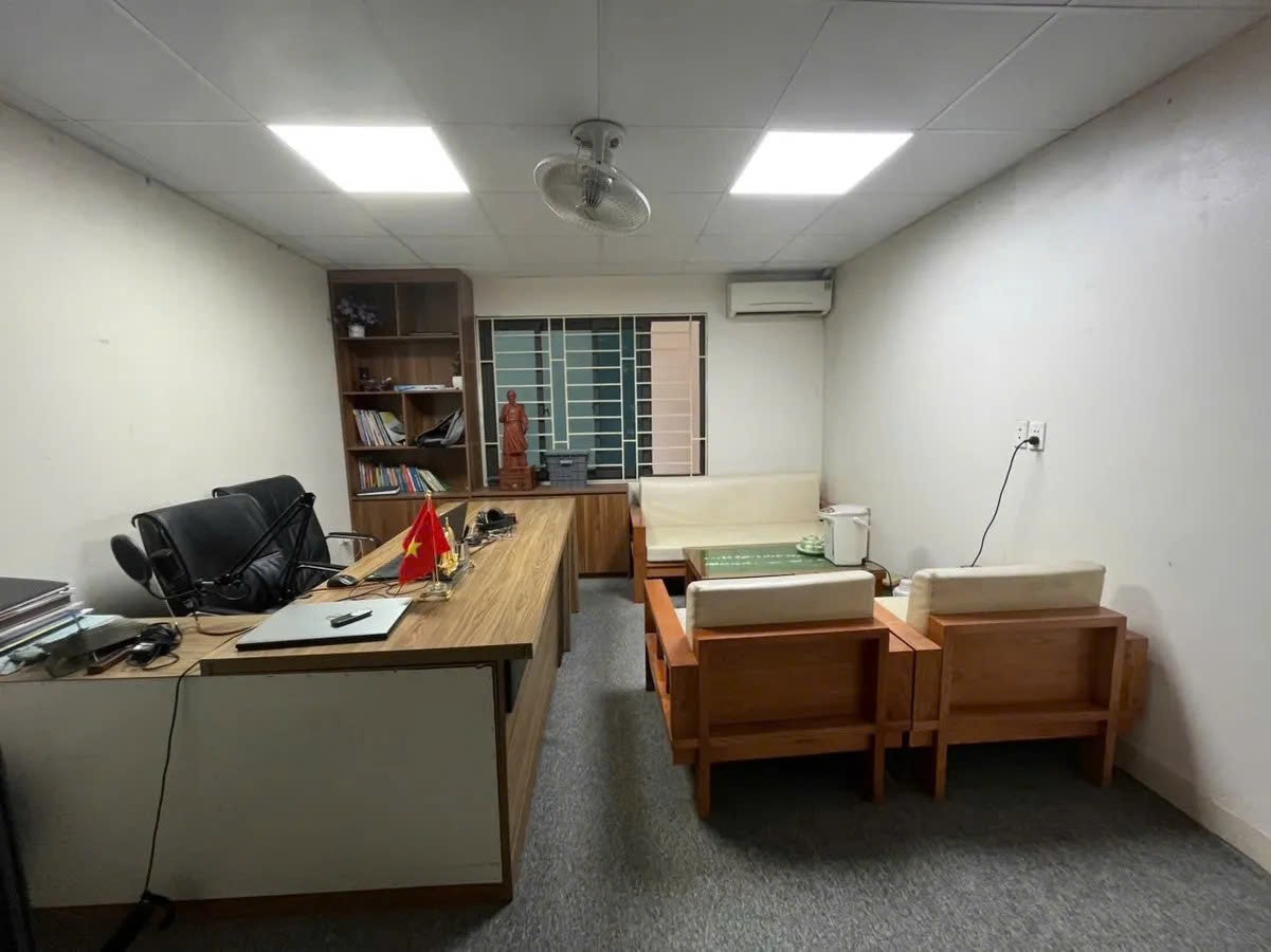 NHÀ MẶT PHỐ Đàm Quang Trung 80m2 X 5 tầng X 25 tỷ Long Biên. 2