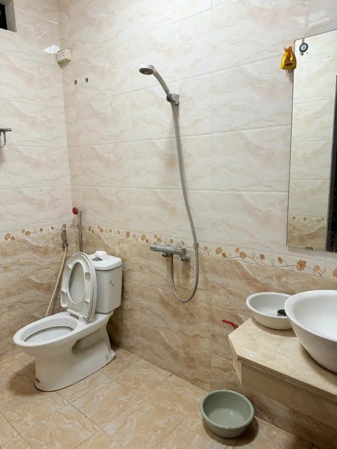 NHÀ MẶT PHỐ Đàm Quang Trung 80m2 X 5 tầng X 25 tỷ Long Biên. 5