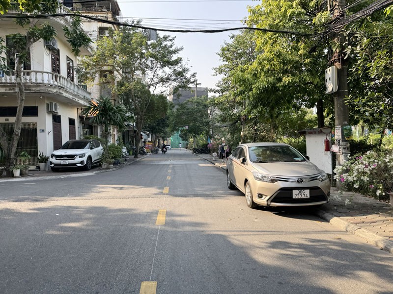 Cần bán 58,8m2 nhà 4 tầng dân xây, khu tập thể 918, Phường Long Biên. An ninh tốt, dân trí cao 6