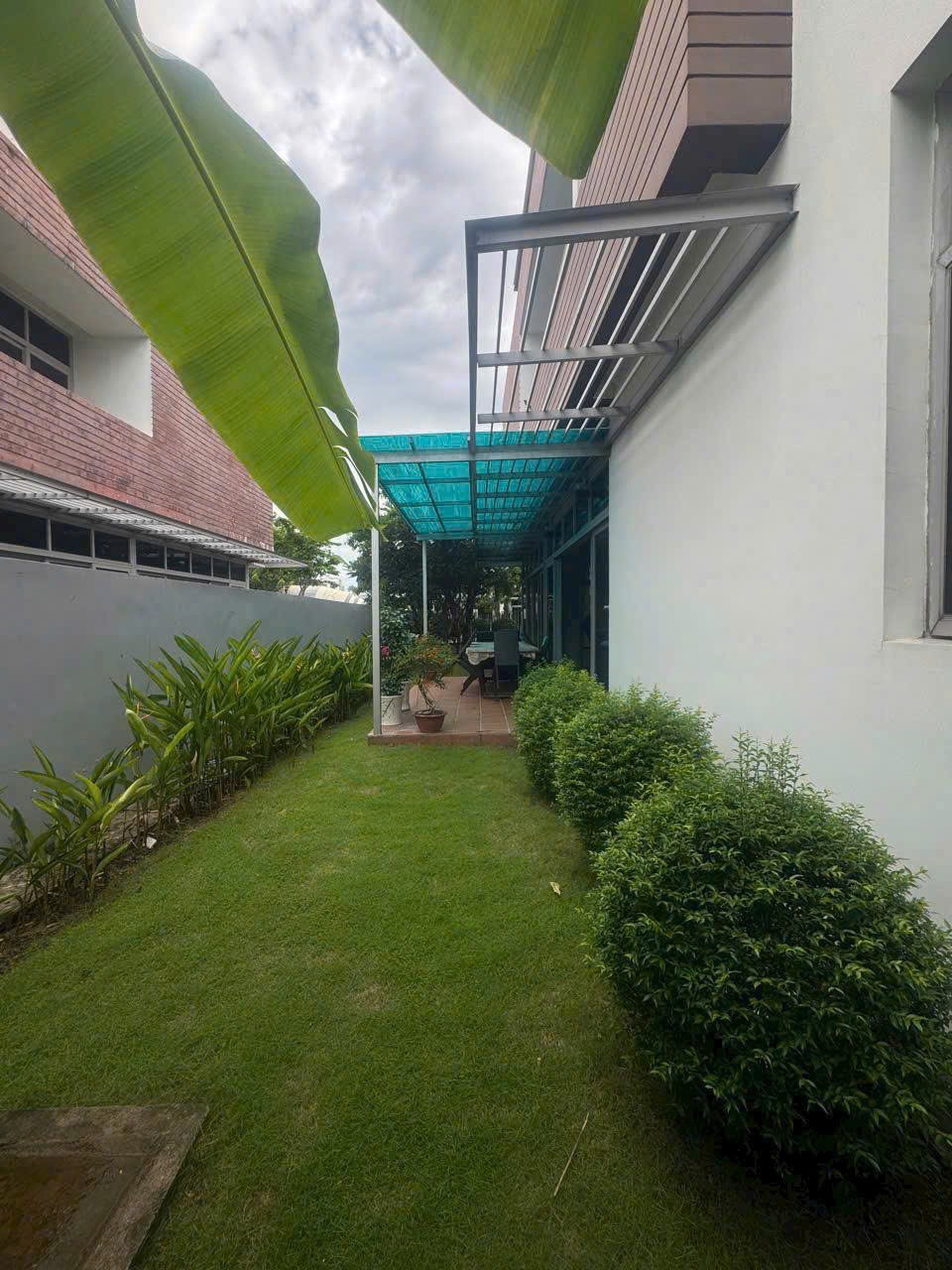 Cần bán Biệt thự Quận 9, Hồ Chí Minh, Diện tích 493m², Giá 060 Tỷ 6