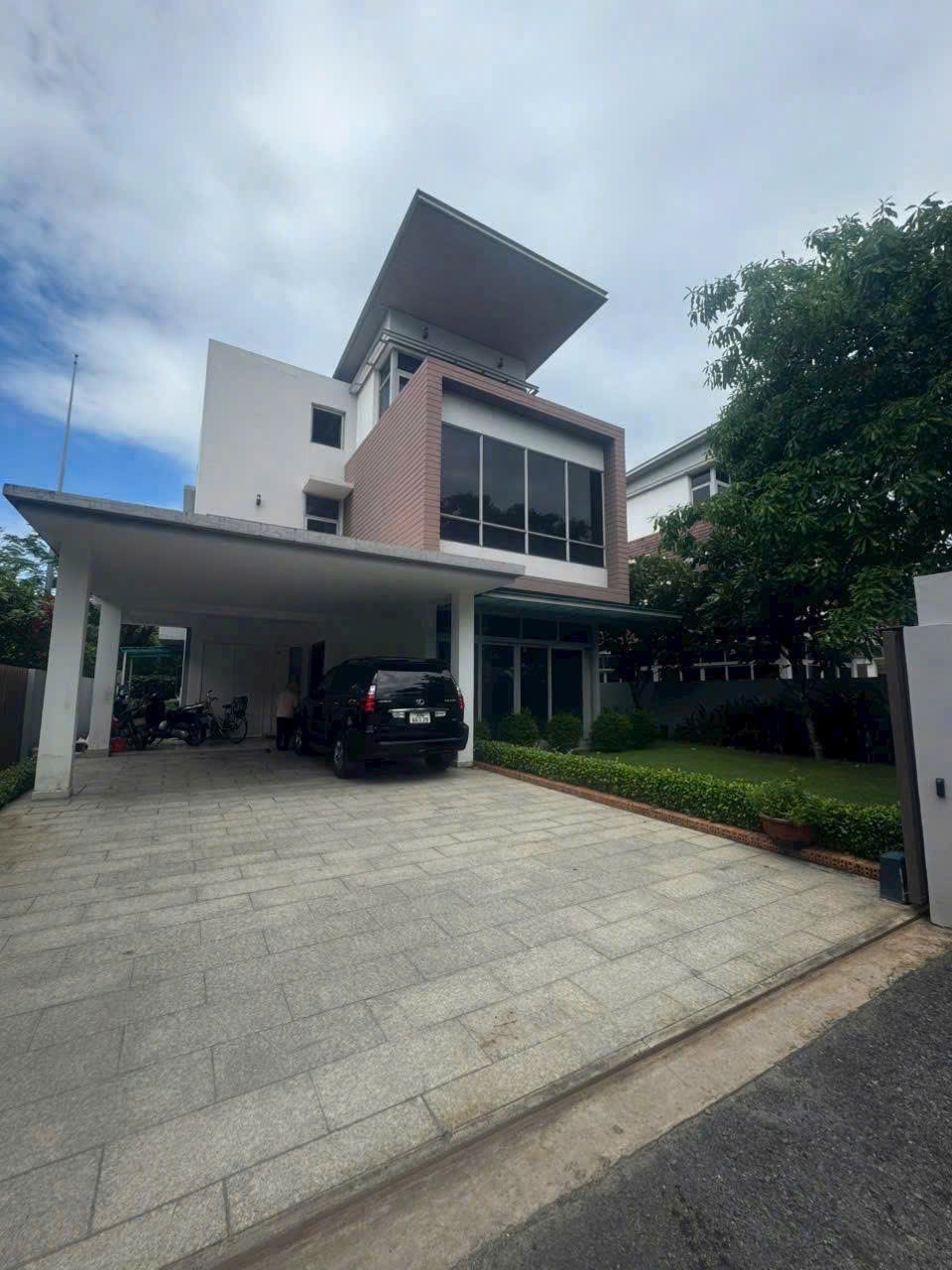 Cần bán Biệt thự Quận 9, Hồ Chí Minh, Diện tích 493m², Giá 060 Tỷ 8