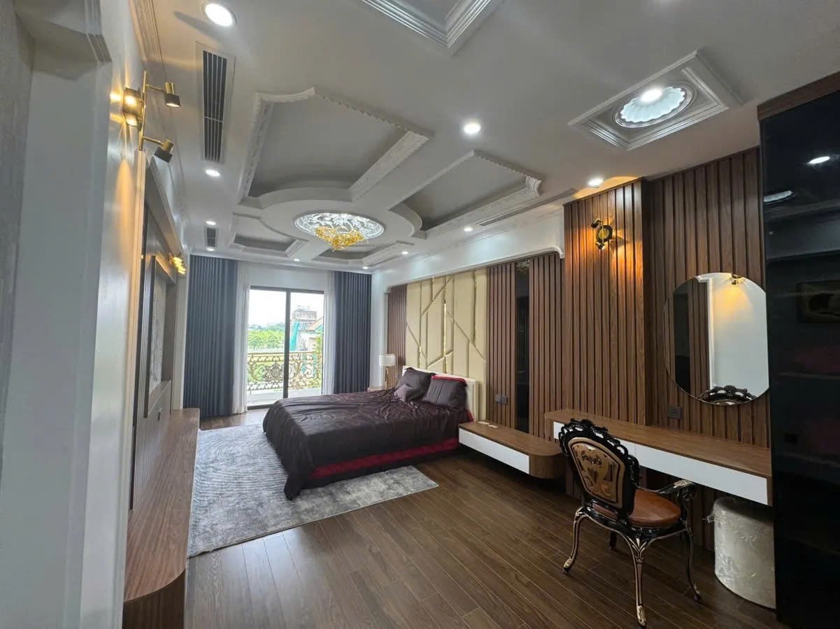NHÀ MỚI- ĐẸP MẶT Phố Tân Thụy 65m2 8 tầng- THANG MÁY VỈA HÈ KINH DOANH Ô TÔ VÀO NHÀ X 21.6 tỷ. 2