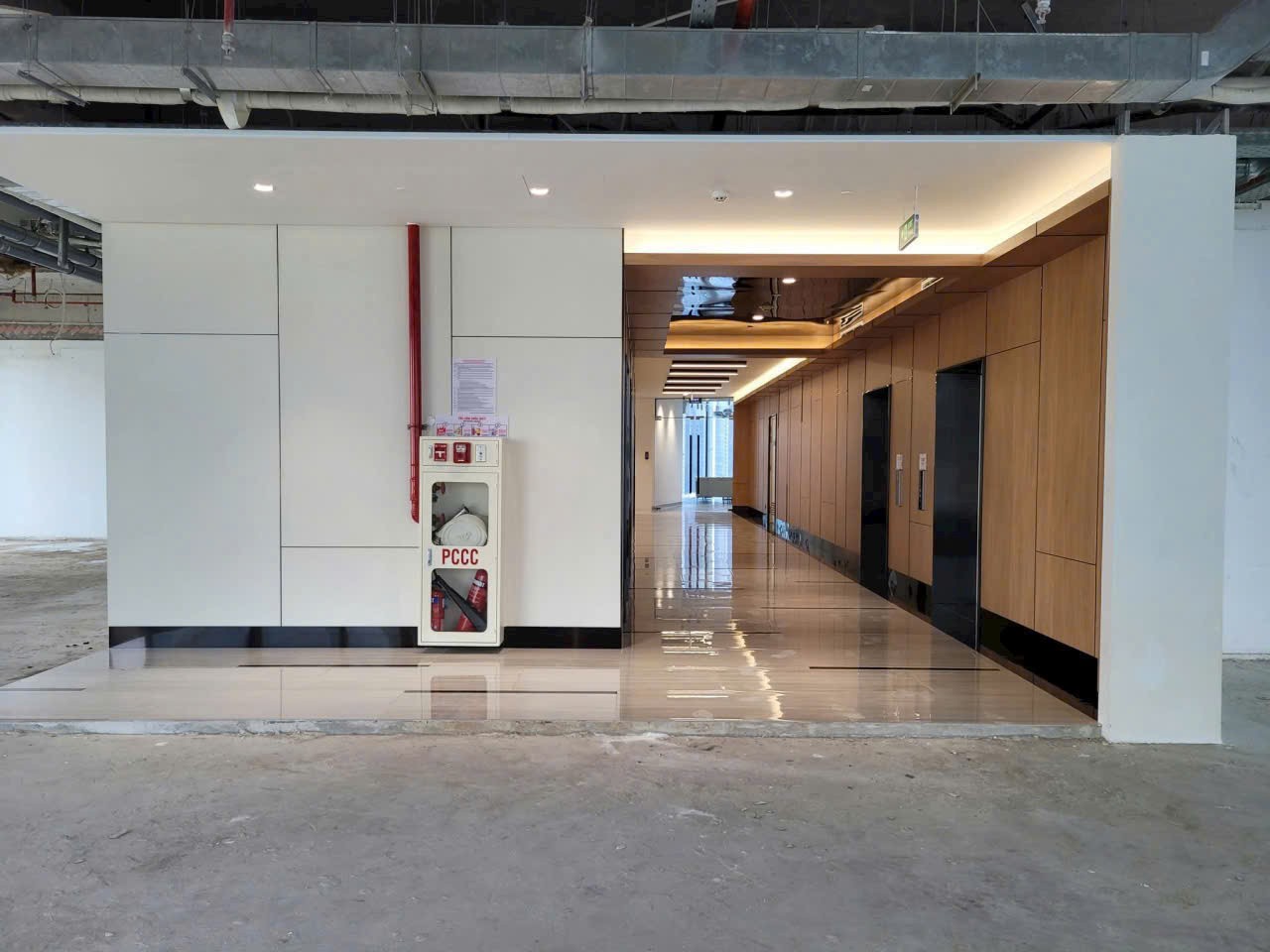 Cho thuê Văn phòng Quận 1, Hồ Chí Minh, Diện tích 919m², Giá Thương lượng