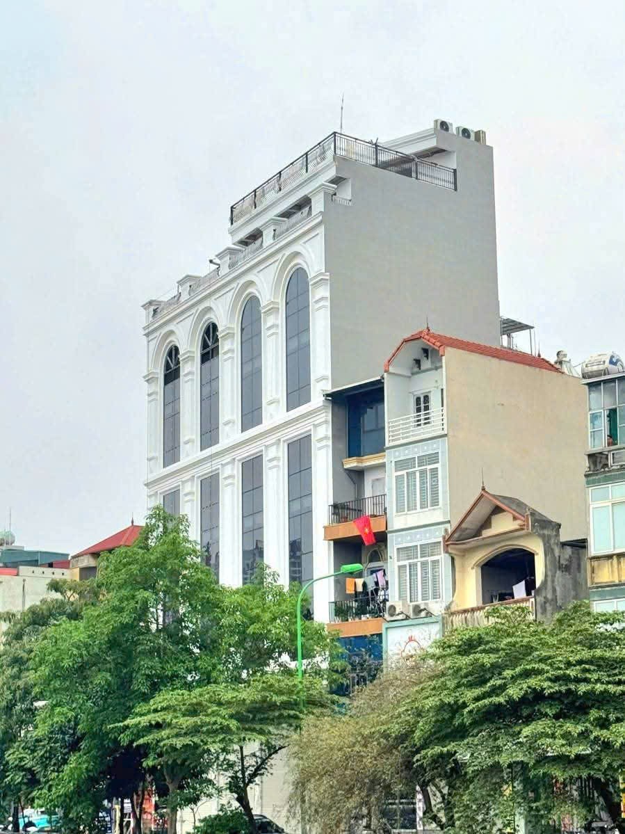 SIÊU PHẨM MẶT PHỐ  NGUYỄN LÂN , TRƯỜNG CHINH-  CÓ MỘT EM SIÊU TOÀ VĂN  PHÒNG BUILDING -