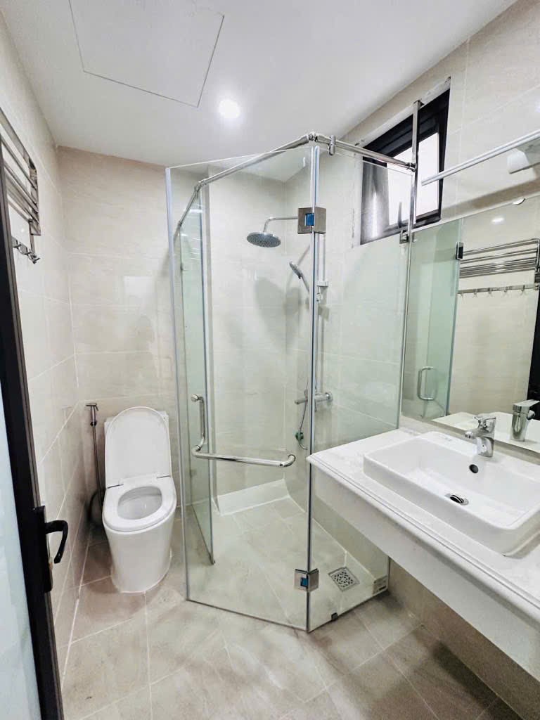 Nhà Đẹp Cổ Nhuế – 30m² x 5 tầng – Mặt tiền rộng 6m - gần Ô tô – Giá chỉ 6,9 tỷ 4