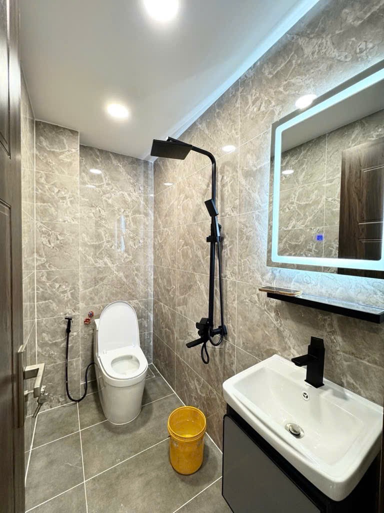 Bán Nhà Hẻm Huỳnh Tấn Phát Q7, 4 Tầng, 4PN, 56m2, Giá Chỉ 7.6 Tỷ, Sổ Đỏ! 3