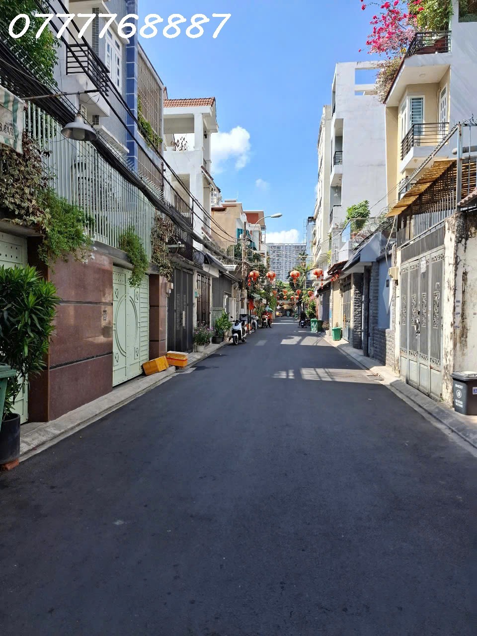 Bán nhà 3  tầng Hoàng Hoa Thám Tân Bình cách nhà ga T3 TSN chỉ 300m DT 141m2 3