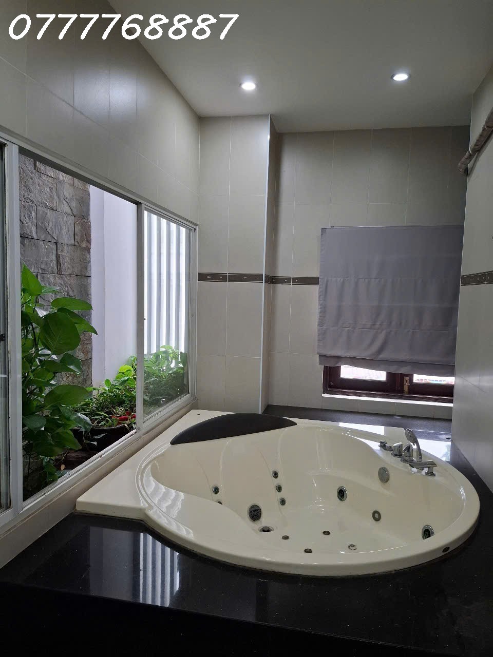 Bán nhà 3  tầng Hoàng Hoa Thám Tân Bình cách nhà ga T3 TSN chỉ 300m DT 141m2 4