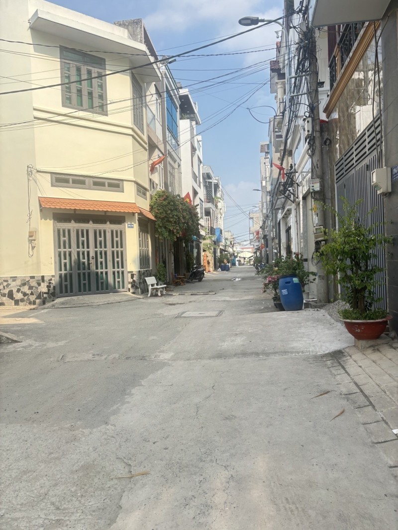 Bán nhà 4 tầng, 52m2 đường Lã Xuân Oai, Q.9, Thủ Đức, TP HCM. Giá 5,78 tỷ, sổ hồng riêng. 5