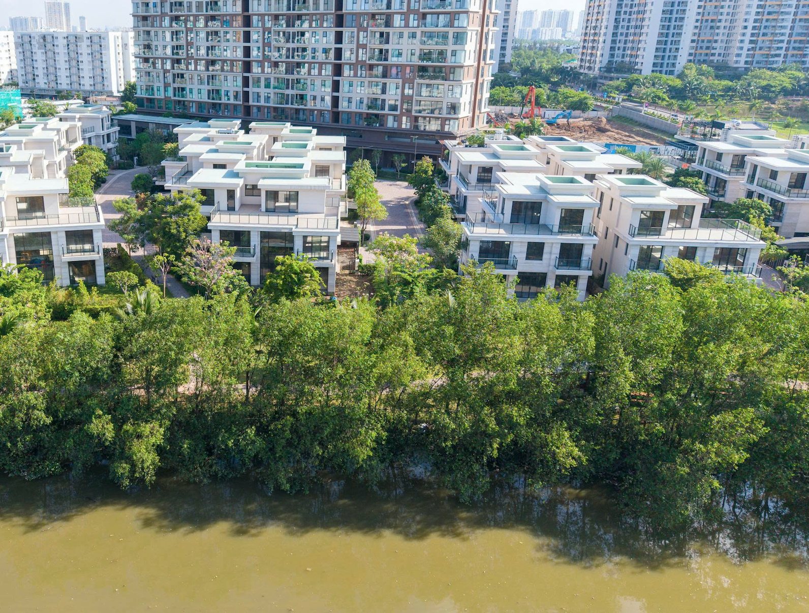 Biệt Thự Ven Sông (26ha) Nguyễn Văn Linh, Bình Chánh | 642m2 | Giá 81 Tỷ 8