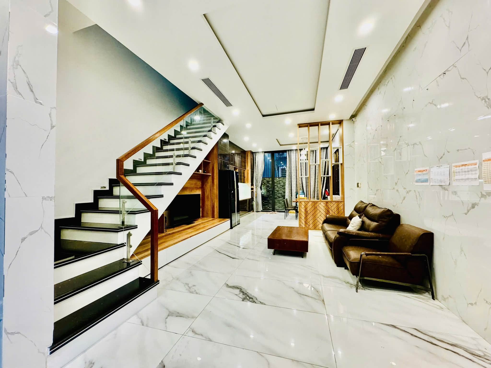 Bán nhà 3 tầng đường Giang Châu 3 - Đường 7m5, sát sông, Nam Việt Á GĐ1