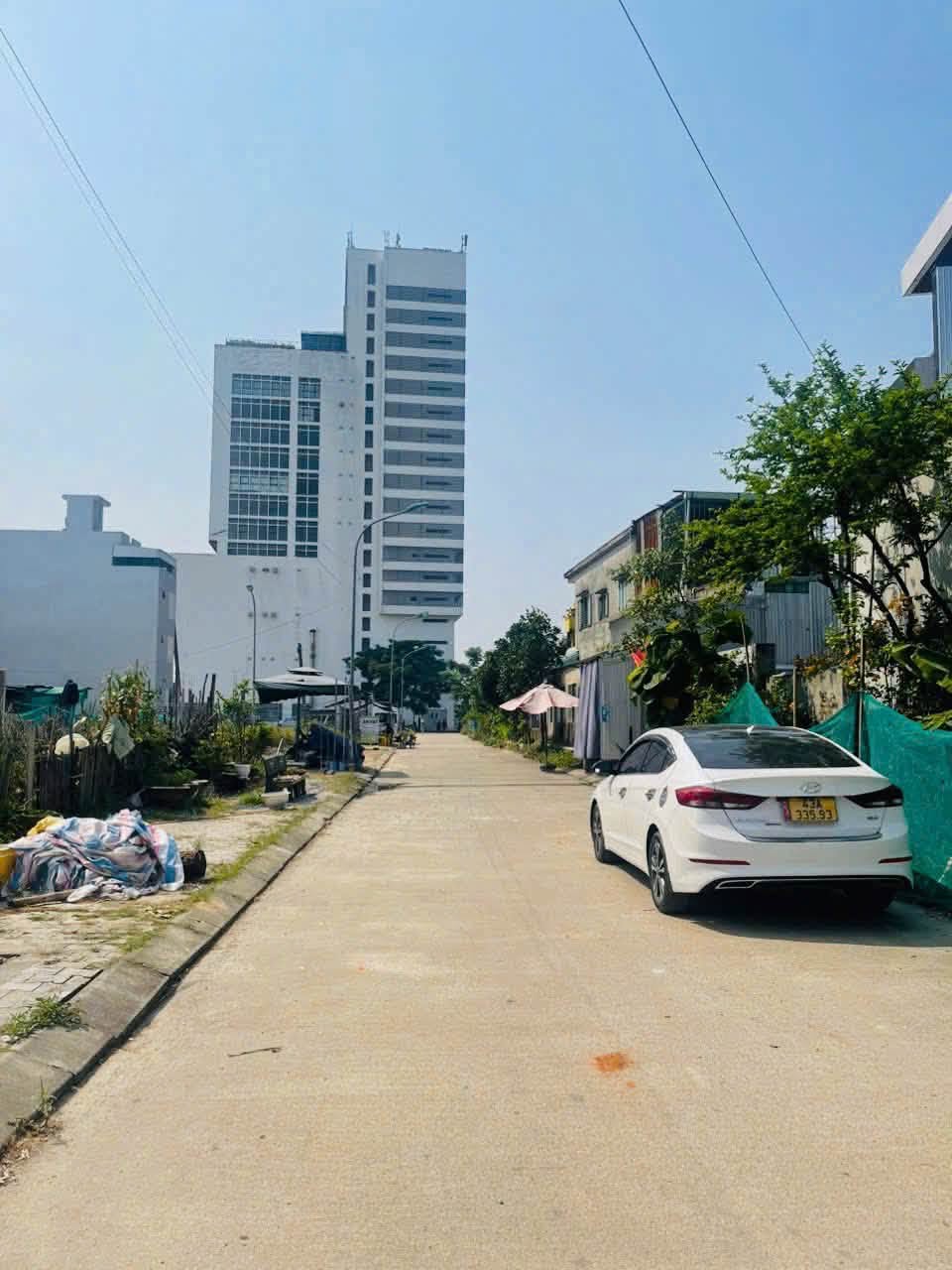 Chào bán lô đất đường 5m kẹp kiệt sau 2m ( diện tích 207m ngang hơn 15m )