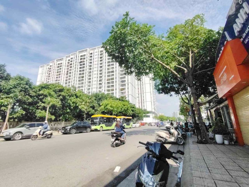 Bán Đất Mặt Phố Nguyễn Lam 71,6m2 – Mặt Tiền Khủng 7,5m – Kế Cận Vinhomes Riverside – Kinh Doanh 3