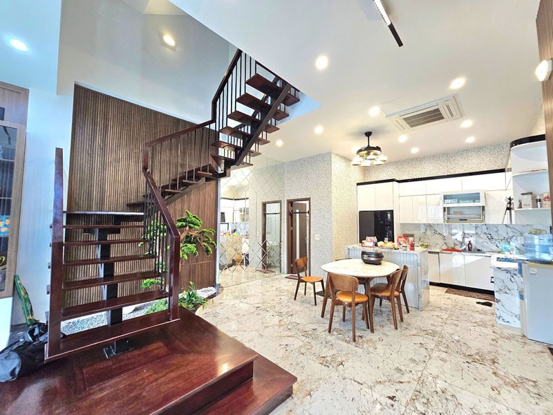 Bán Nhà Cự Khối Long Biên 112m2 Căn Góc 2 Mặt Tiền - Đường Hoa Động 17m Gần Hồ Điều Hòa.  + Diện tí 3