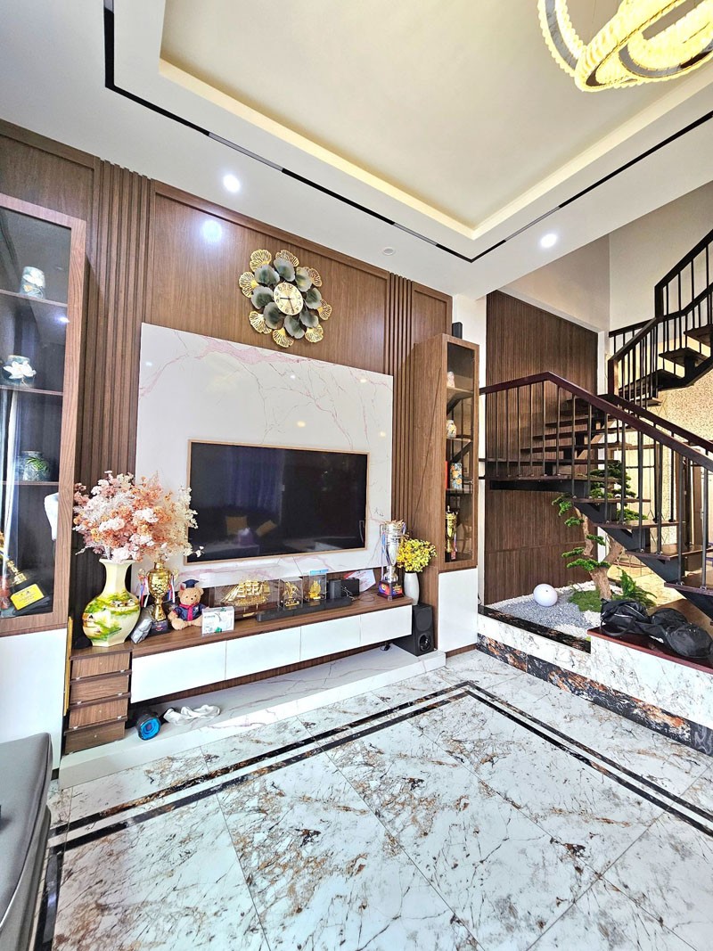 Bán Nhà Cự Khối Long Biên 112m2 Căn Góc 2 Mặt Tiền - Đường Hoa Động 17m Gần Hồ Điều Hòa.  + Diện tí 7