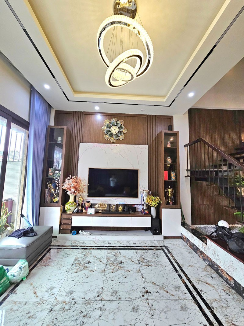 Bán Nhà Cự Khối Long Biên 112m2 Căn Góc 2 Mặt Tiền - Đường Hoa Động 17m Gần Hồ Điều Hòa.  + Diện tí 8