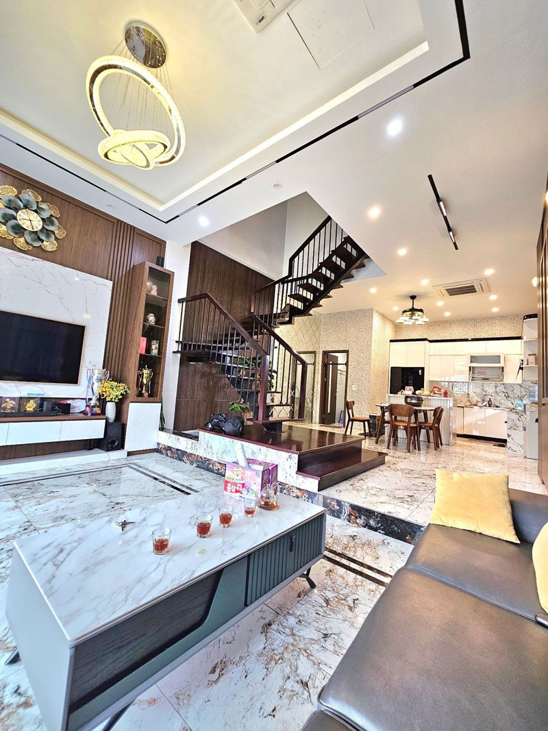Bán Nhà Cự Khối Long Biên 112m2 Căn Góc 2 Mặt Tiền - Đường Hoa Động 17m Gần Hồ Điều Hòa.  + Diện tí 9