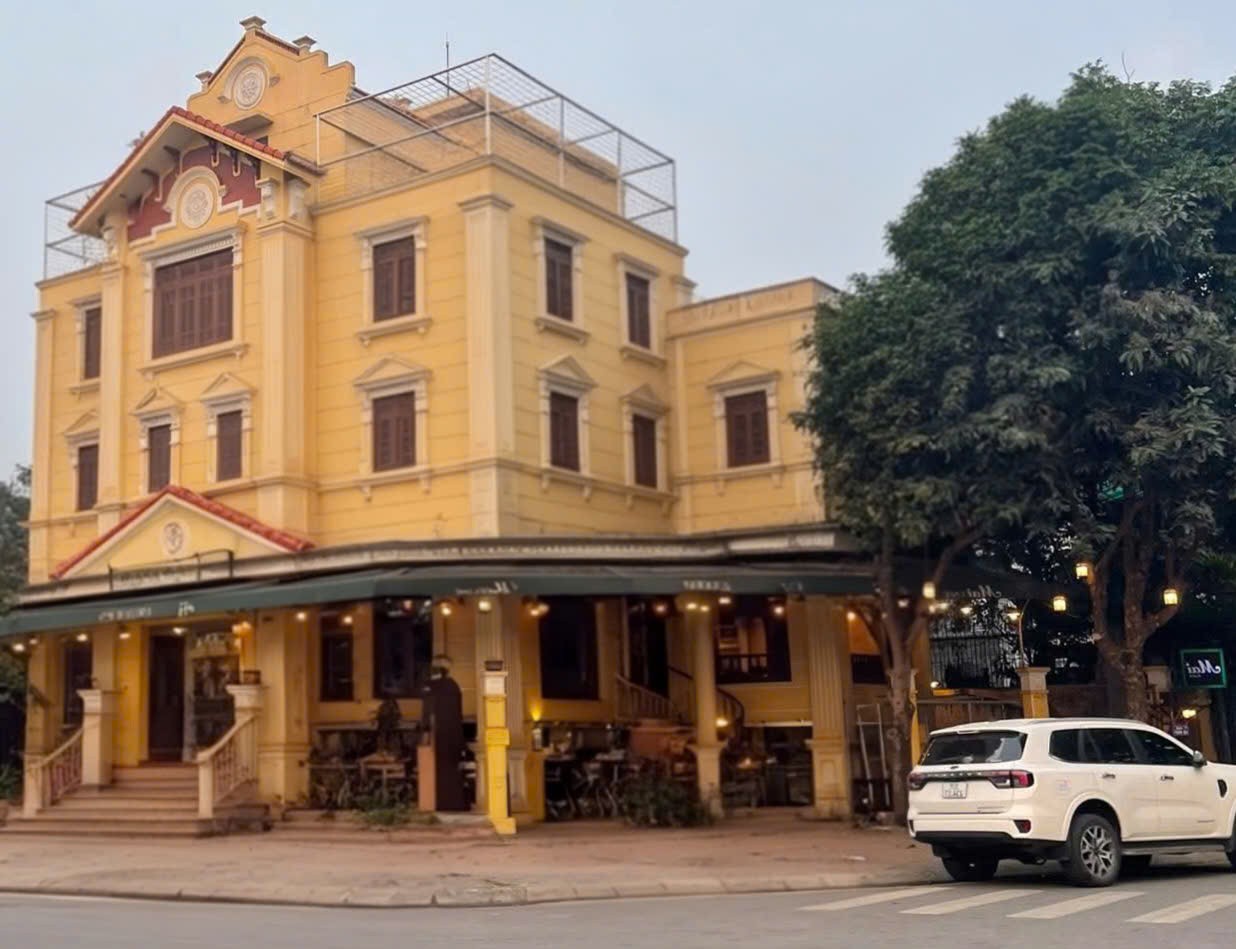 Mình cho thuê nhà, Lê Trọng Tấn, Hoàng Văn Thái,, 230m2x 3.5T -39 tr