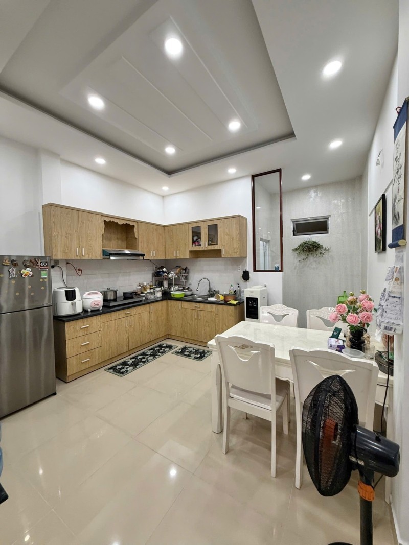 Bán nhà 3 tầng Quốc Lộ 13, Hiệp Bình Phước, Thủ Đức, 56m2, 3PN, Sổ hồng riêng, giá 7,45  tỷ. 2