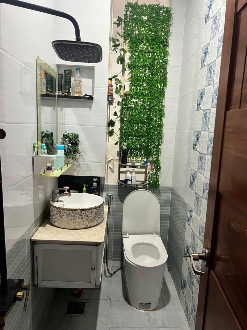 Bán nhà 134m2 đường Man Thiện, Tăng Nhơn Phú A, Q9, Thủ Đức, TP HCM, 3 tầng, giá 10,5 tỷ, sổ hồng 5