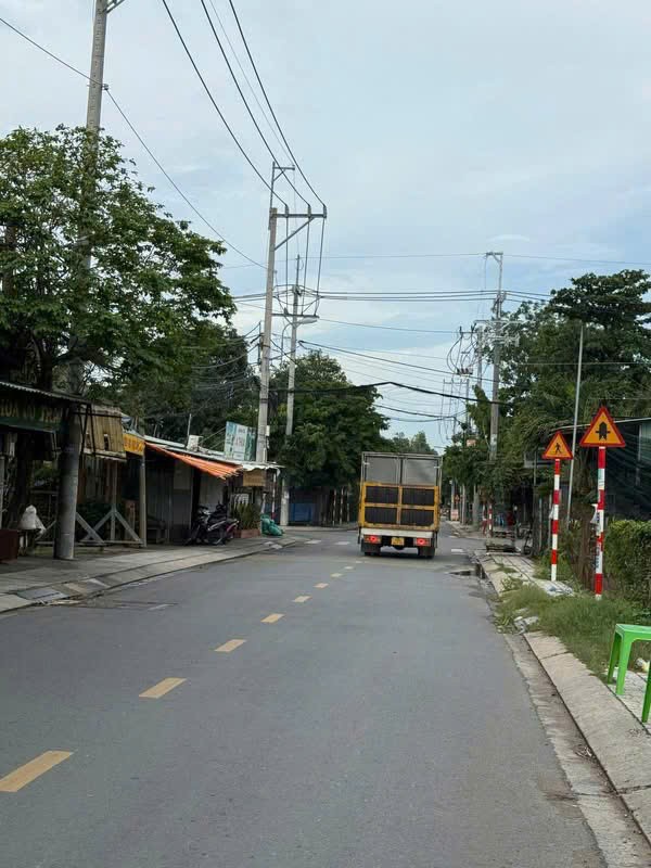 HÀNG HIẾM MẶT TIỀN NGUYỄN THỊ ĐÀNH – ĐƯỜNG 12M CÓ VỈA HÈ 2