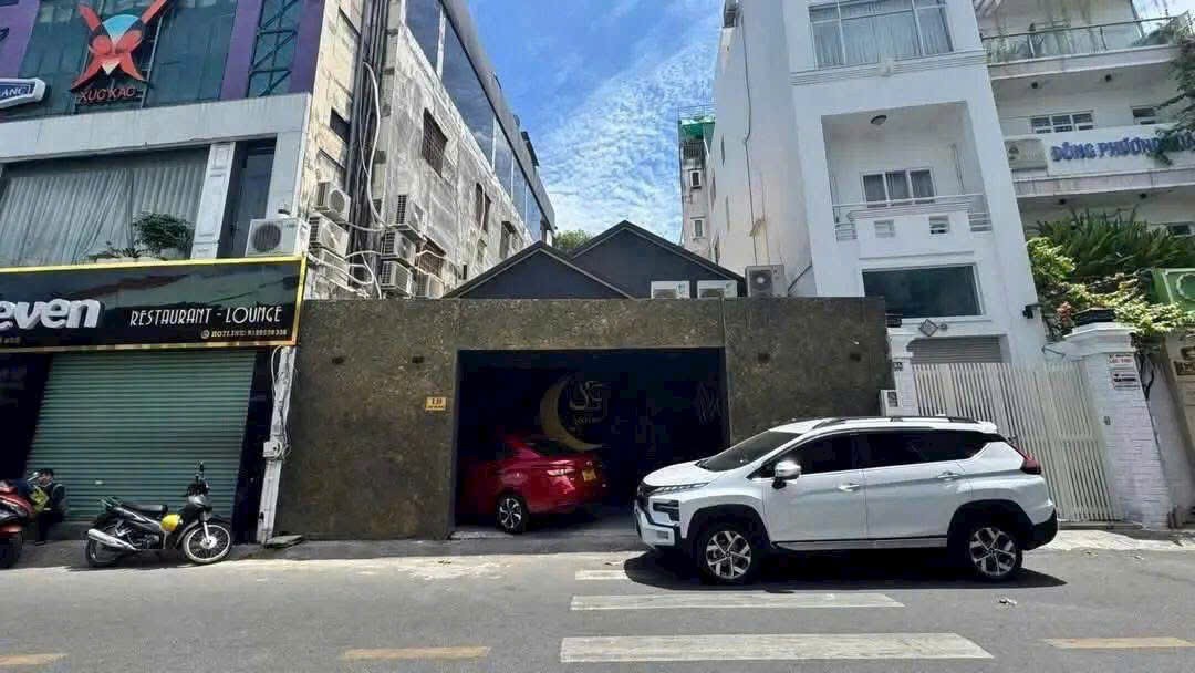 Cần bán Nhà mặt tiền Phường Cầu Ông Lãnh, Quận 1, Diện tích 169m², Giá 83 Tỷ 3