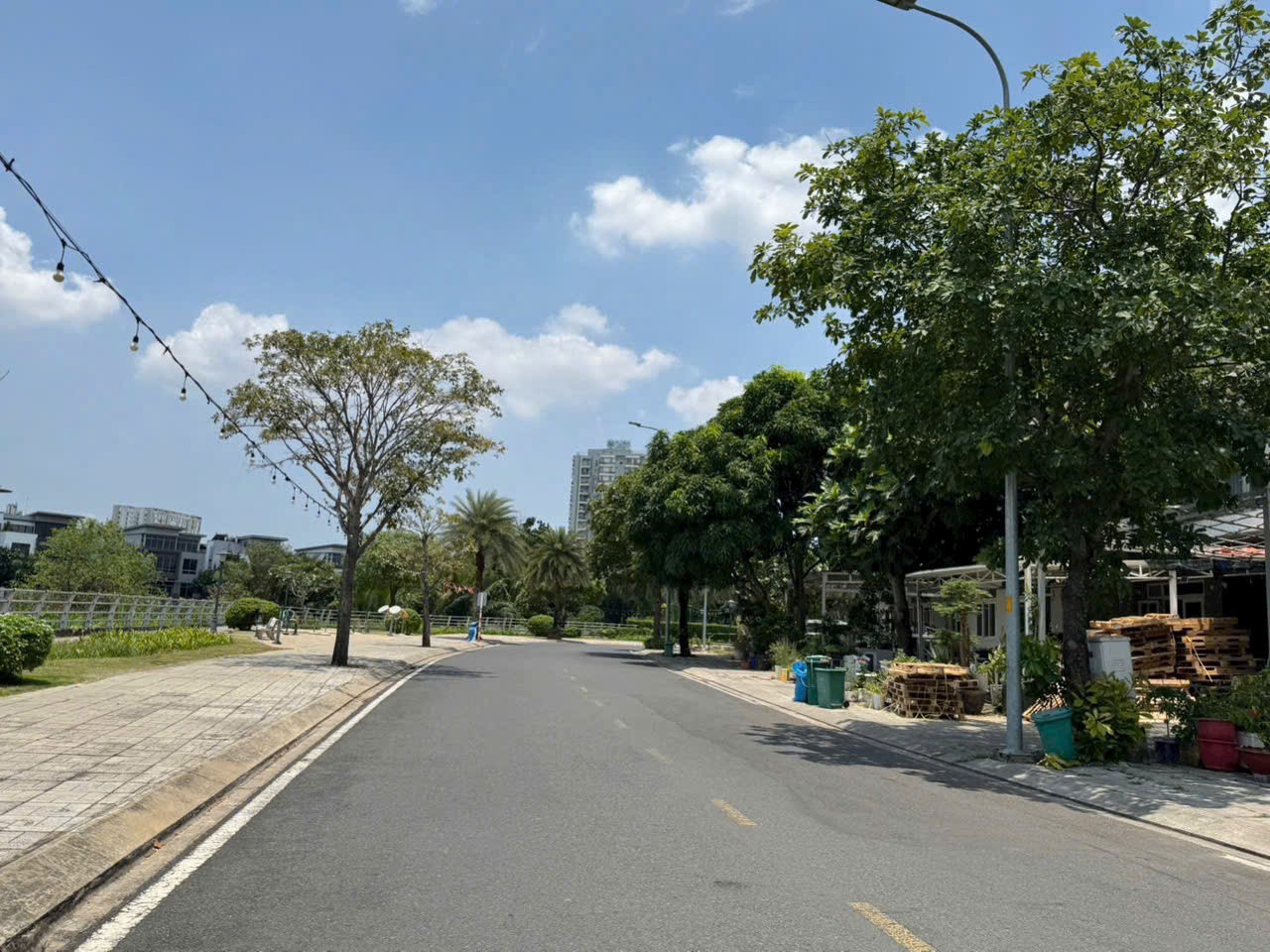 Cần bán Nhà mặt tiền Quận 9, Hồ Chí Minh, Diện tích 147m², Giá 18.1 Tỷ 2