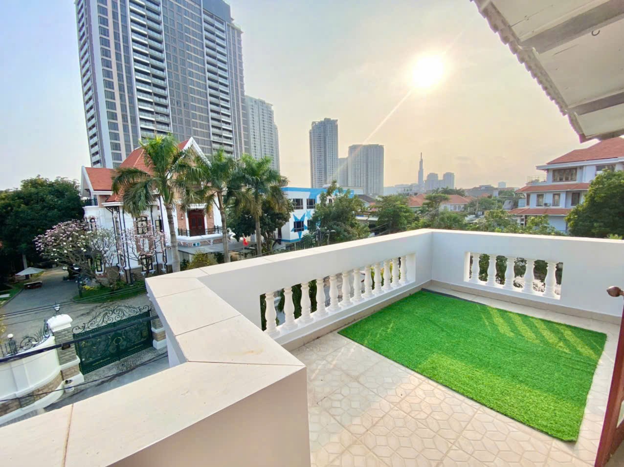 Cho thuê Biệt thự Phường Thảo Điền, Quận 2, Diện tích 250m², Giá Thương lượng 3