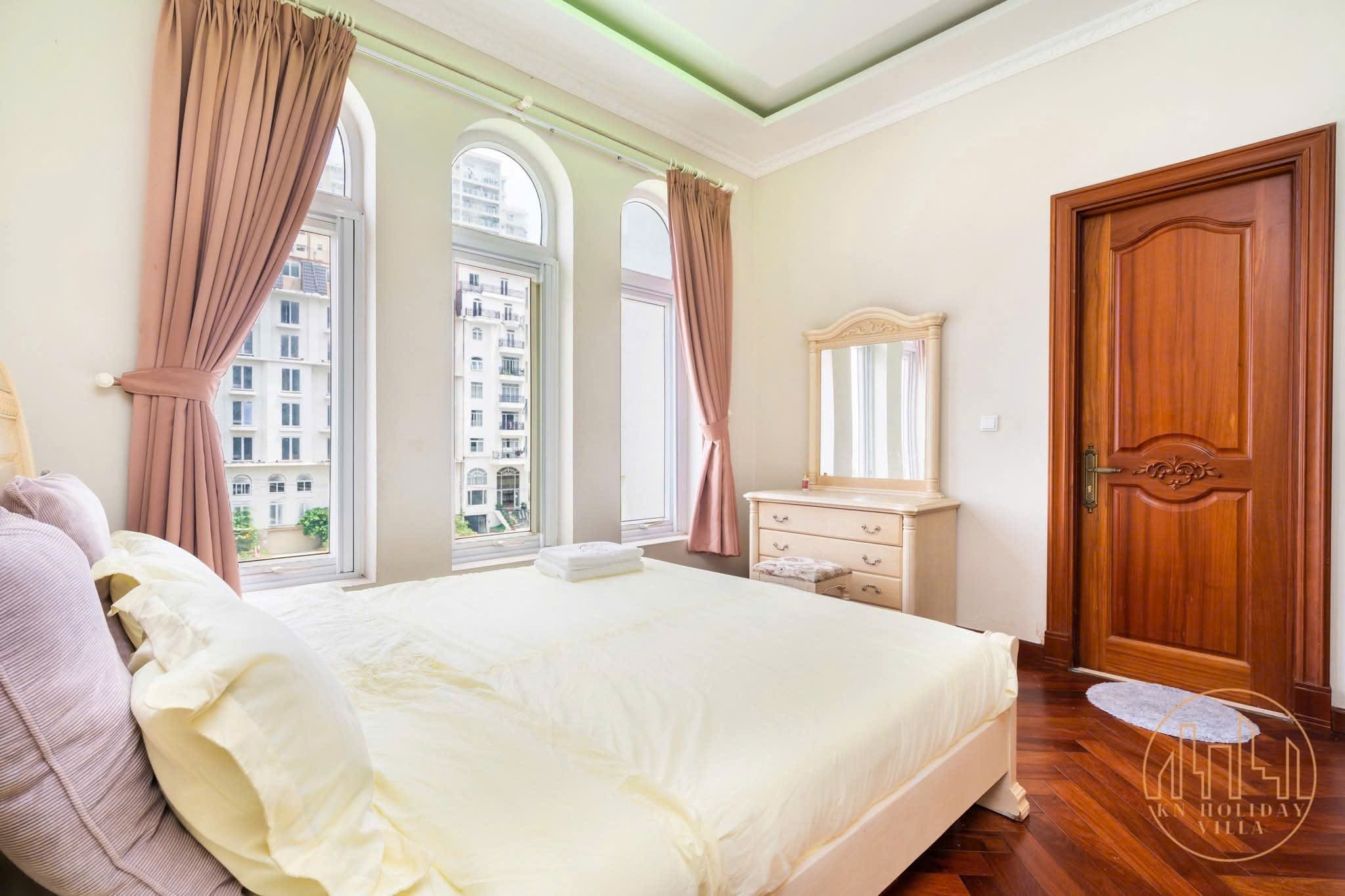 Cho thuê Biệt thự Phường Thảo Điền, Quận 2, Diện tích 310m², Giá 180 Triệu/tháng 12