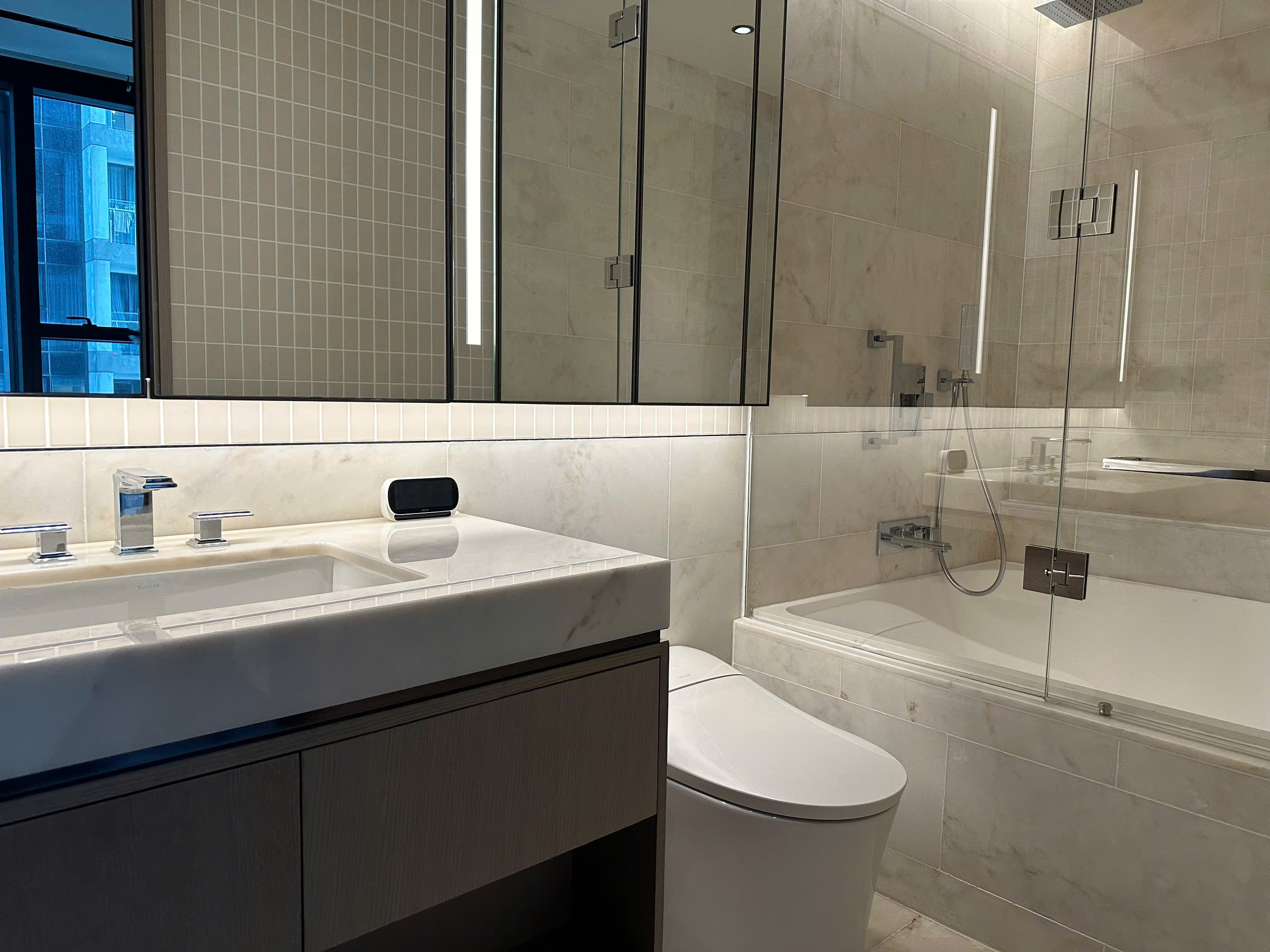 Cho thuê Căn hộ chung cư Quận 1, Hồ Chí Minh, Diện tích 88m², Giá 75 Triệu/tháng