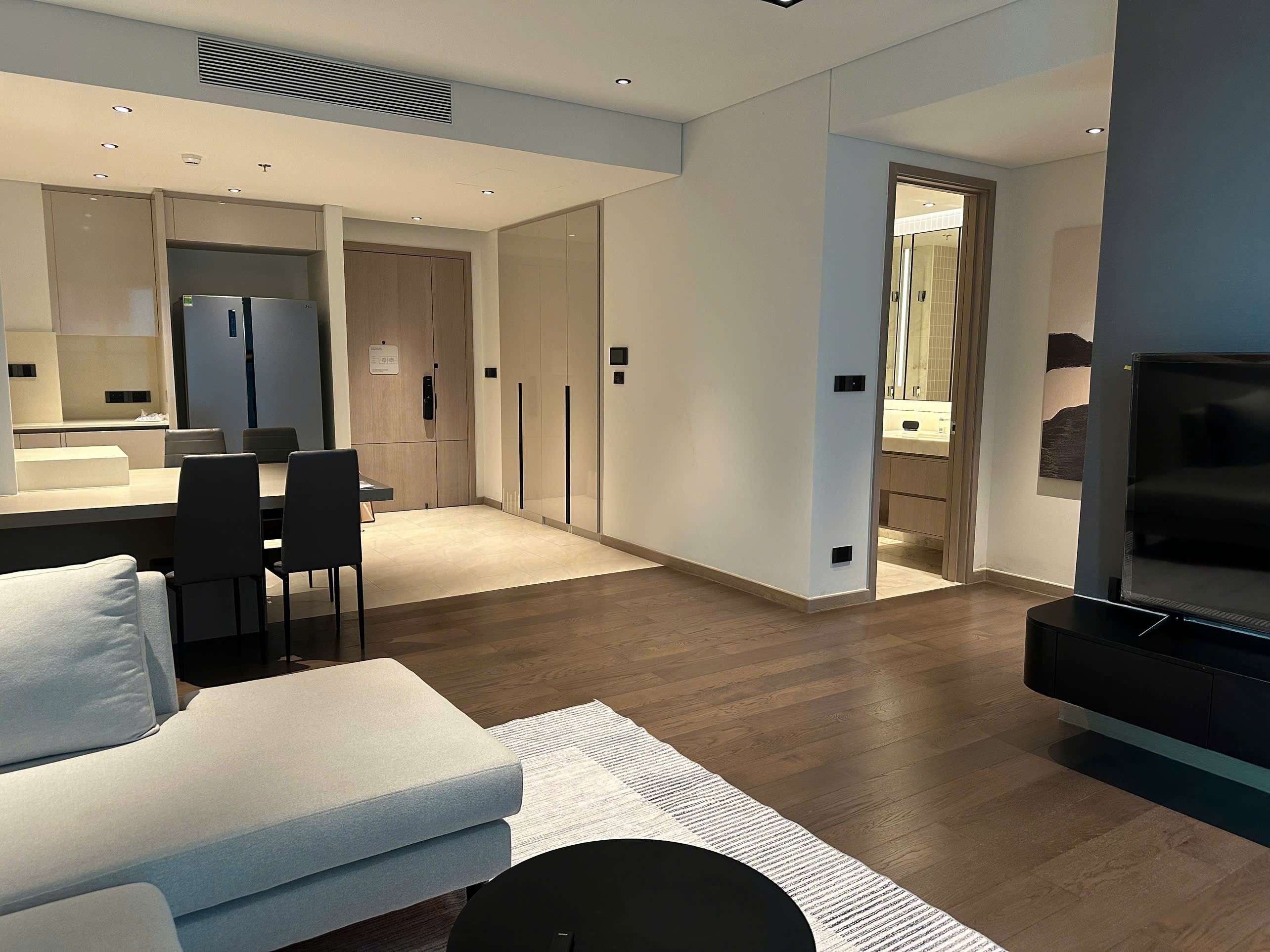 Cho thuê Căn hộ chung cư Quận 1, Hồ Chí Minh, Diện tích 88m², Giá 75 Triệu/tháng 12