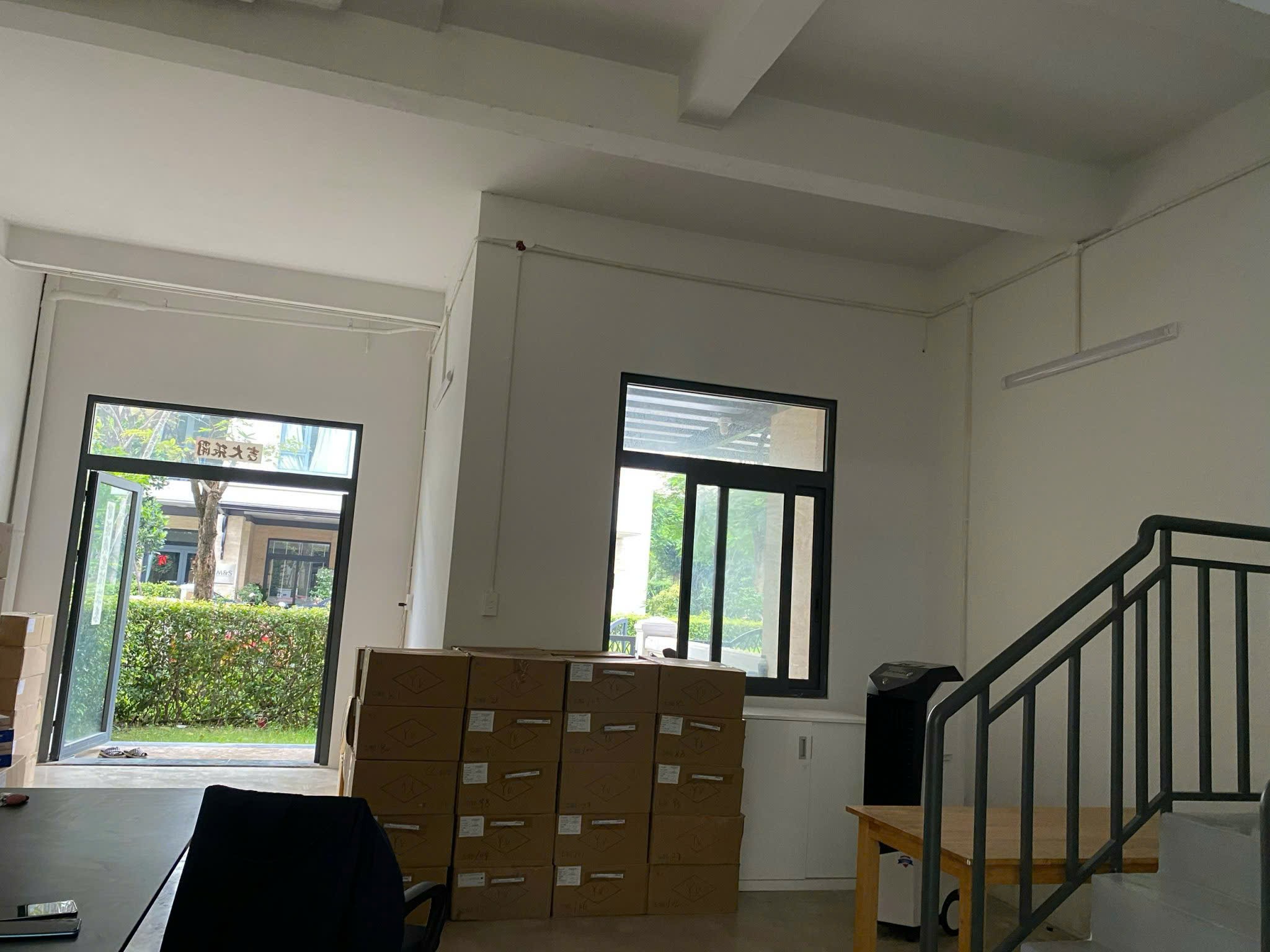 Cho thuê Nhà mặt tiền Phường Phú Hữu, Quận 9, Diện tích 102m², Giá 12 Triệu/tháng 2