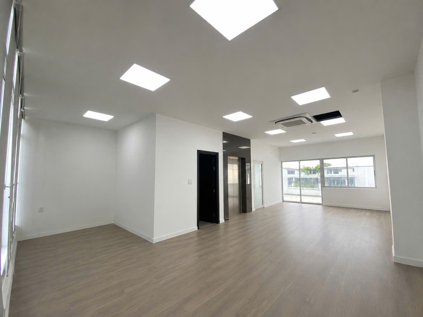 Cho thuê Nhà mặt tiền Phường Cát Lái, Quận 2, Diện tích 200m², Giá Thương lượng
