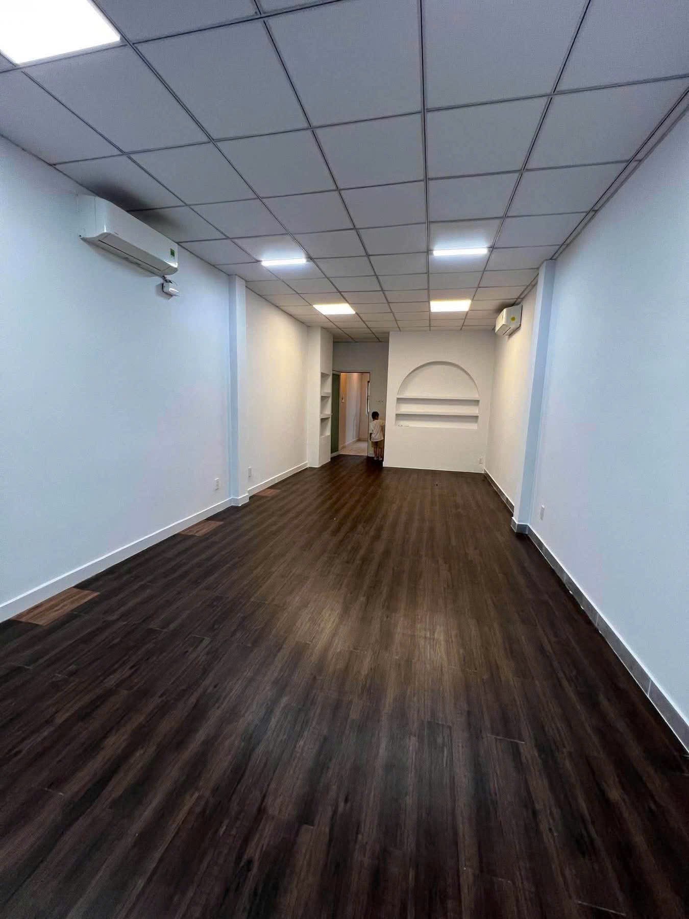Cho thuê Nhà mặt tiền Quận 3, Hồ Chí Minh, Diện tích 56m², Giá 70 Triệu/tháng 2