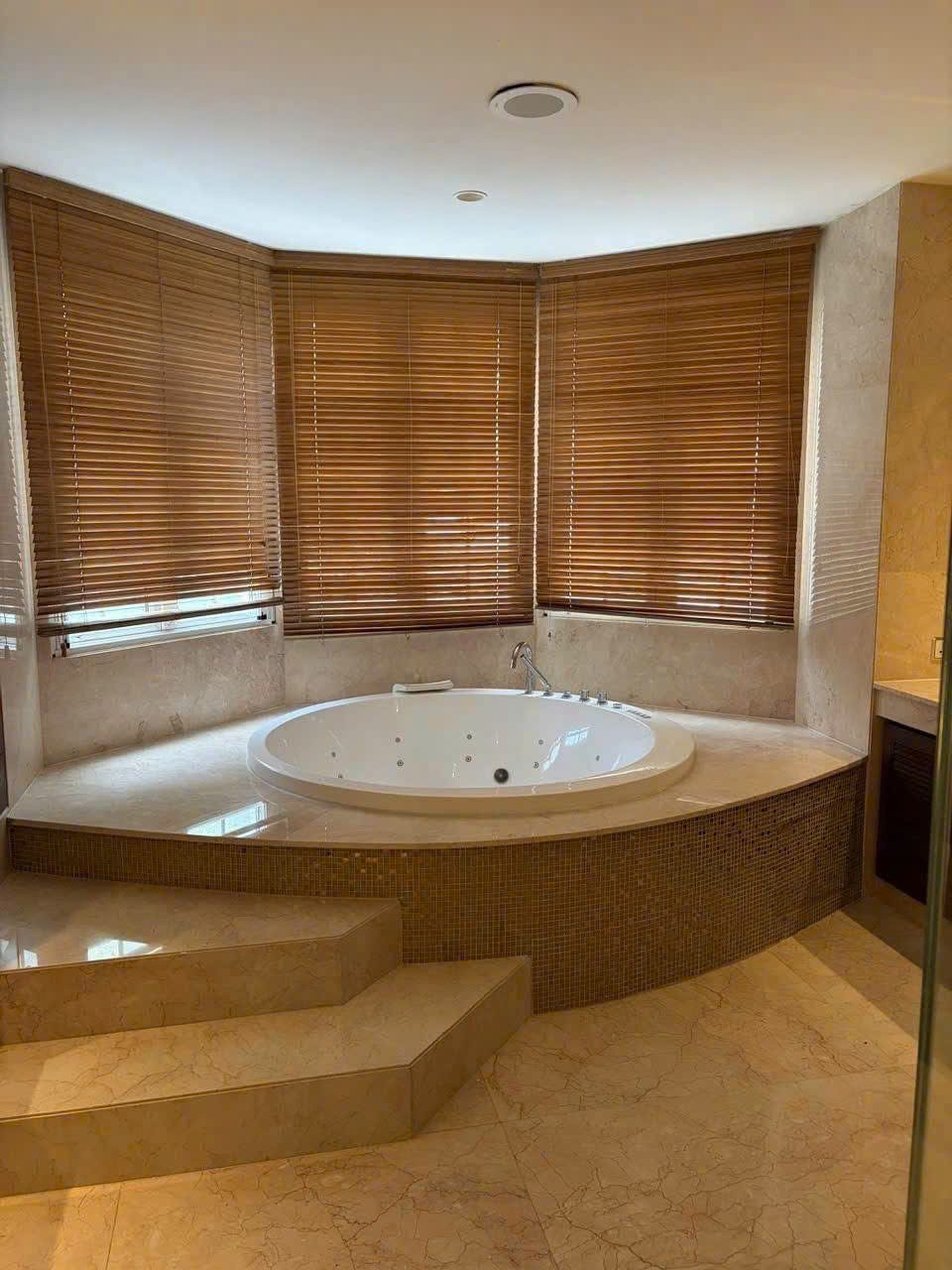 Cần bán Biệt thự Bình Thạnh, Hồ Chí Minh, Diện tích 169m², Giá 110 Tỷ 5
