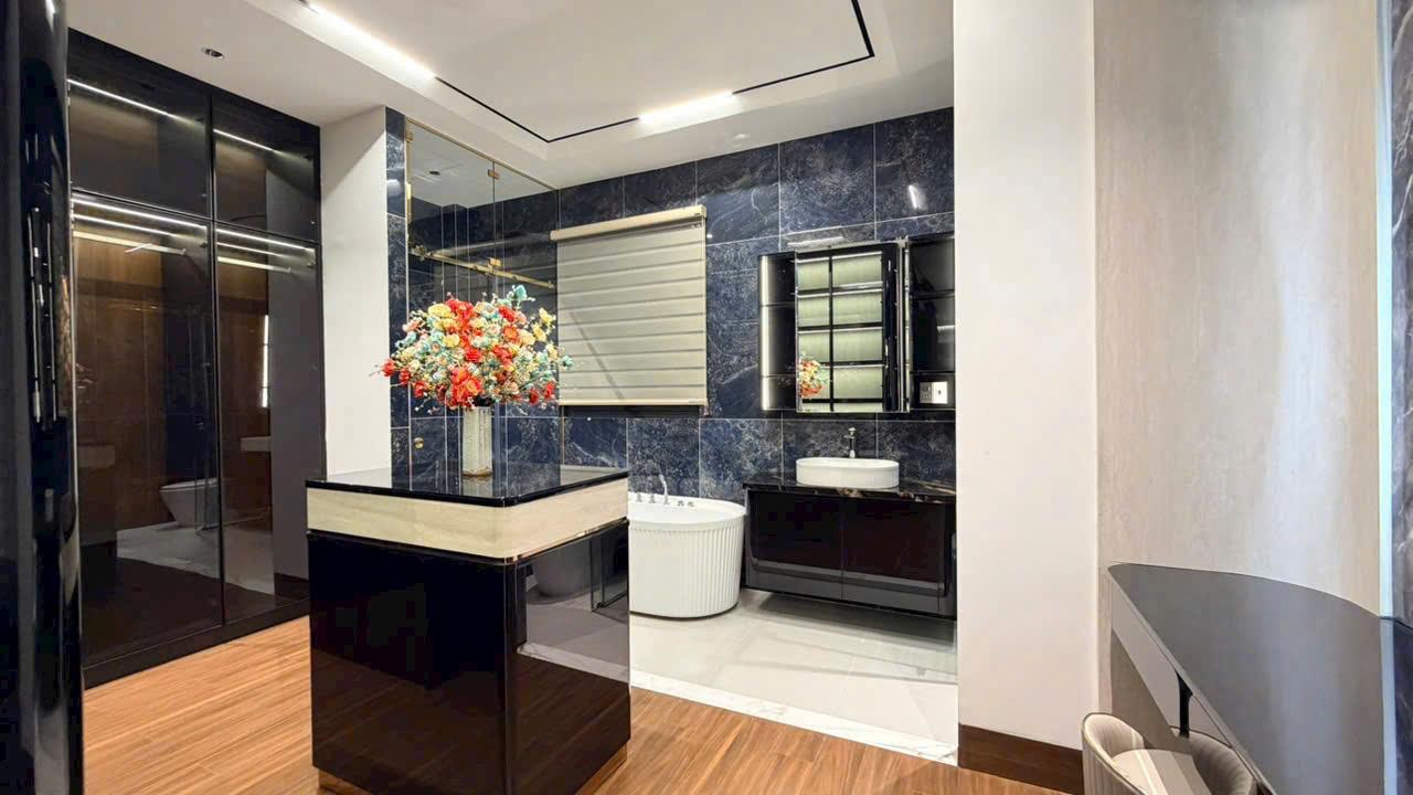 NHÀ ĐẸP KIÊU SA, CÓ THANG MÁY, NỘI THẤT TIỀN TỶ, ĐÀO TÔNG NGUYÊN 3