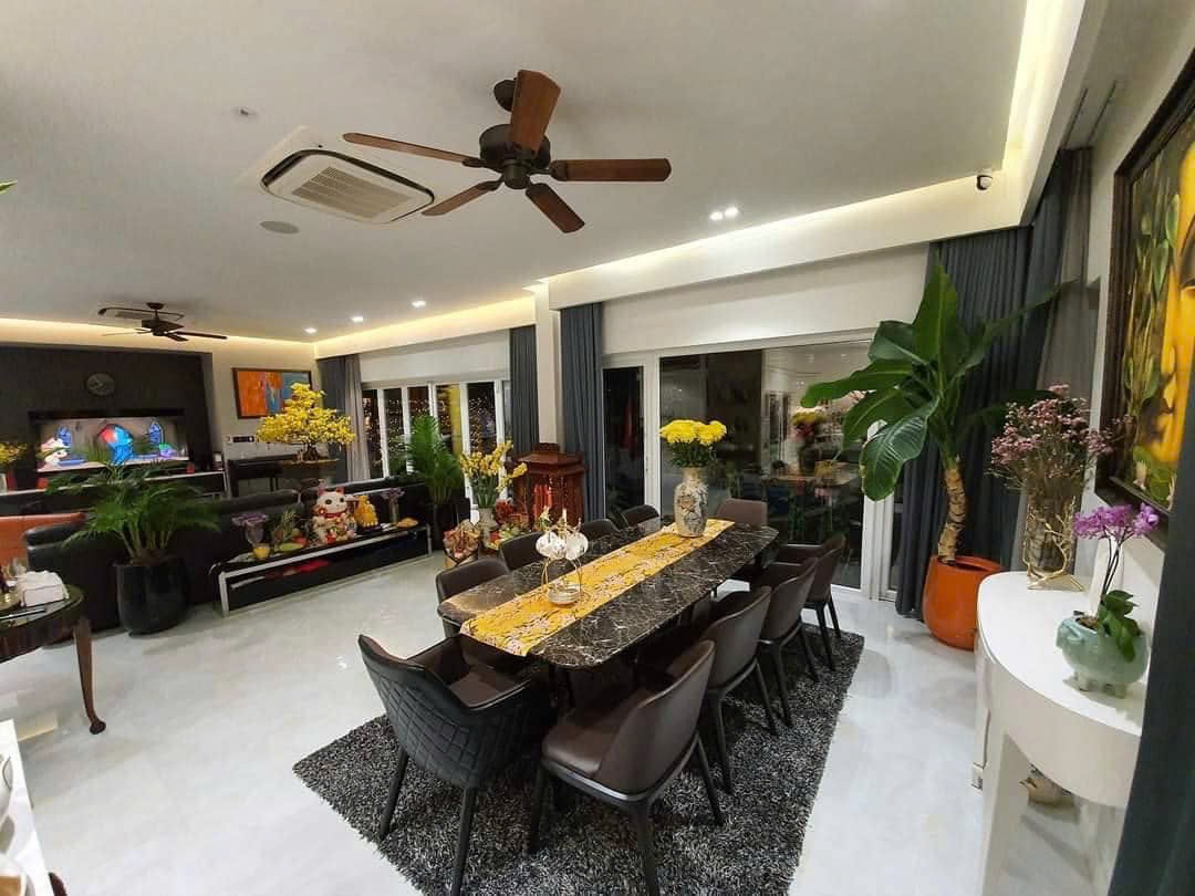 Cần bán Biệt thự Phường Thảo Điền, Quận 2, Diện tích 370m², Giá 135 Tỷ