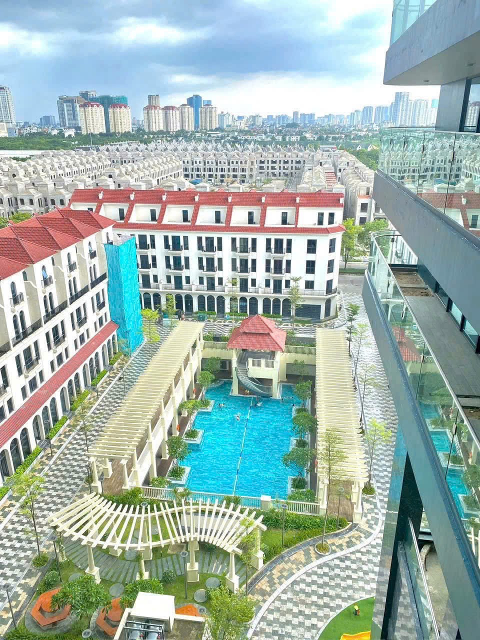 Bán SH Mặt Đ.21m Sunshine Golden River  Trục Chính Kết Nối Ciputra – Lotte Mall – Hồ Tây  Sổ Đỏ. 3