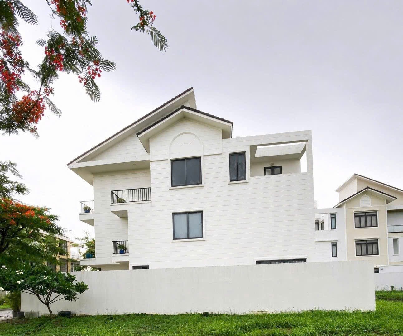 Cần bán Biệt thự Phường Phú Hữu, Quận 9, Diện tích 160m², Giá 16.5 Tỷ