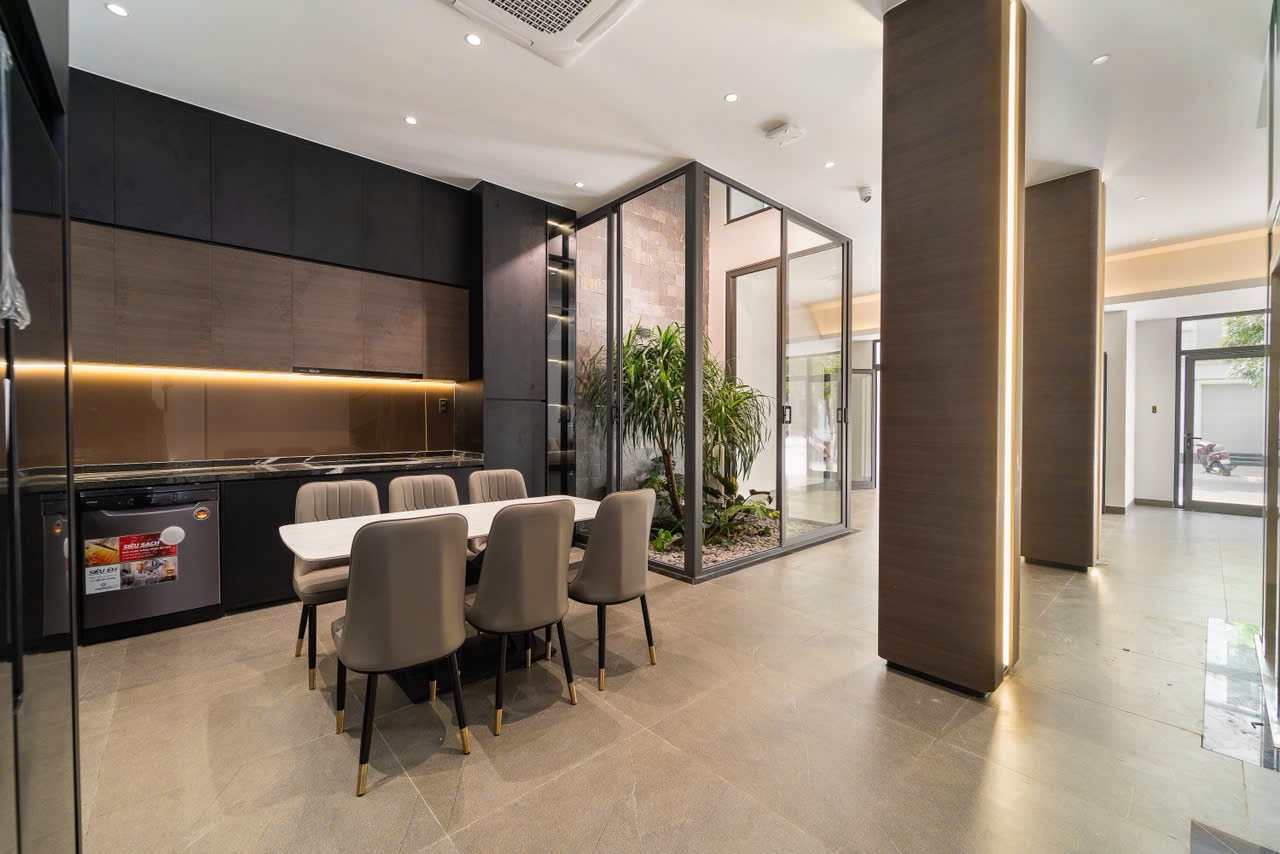 Cho thuê Biệt thự Phường Long Thạnh Mỹ, Quận 9, Diện tích 144m², Giá 85 Triệu/m²