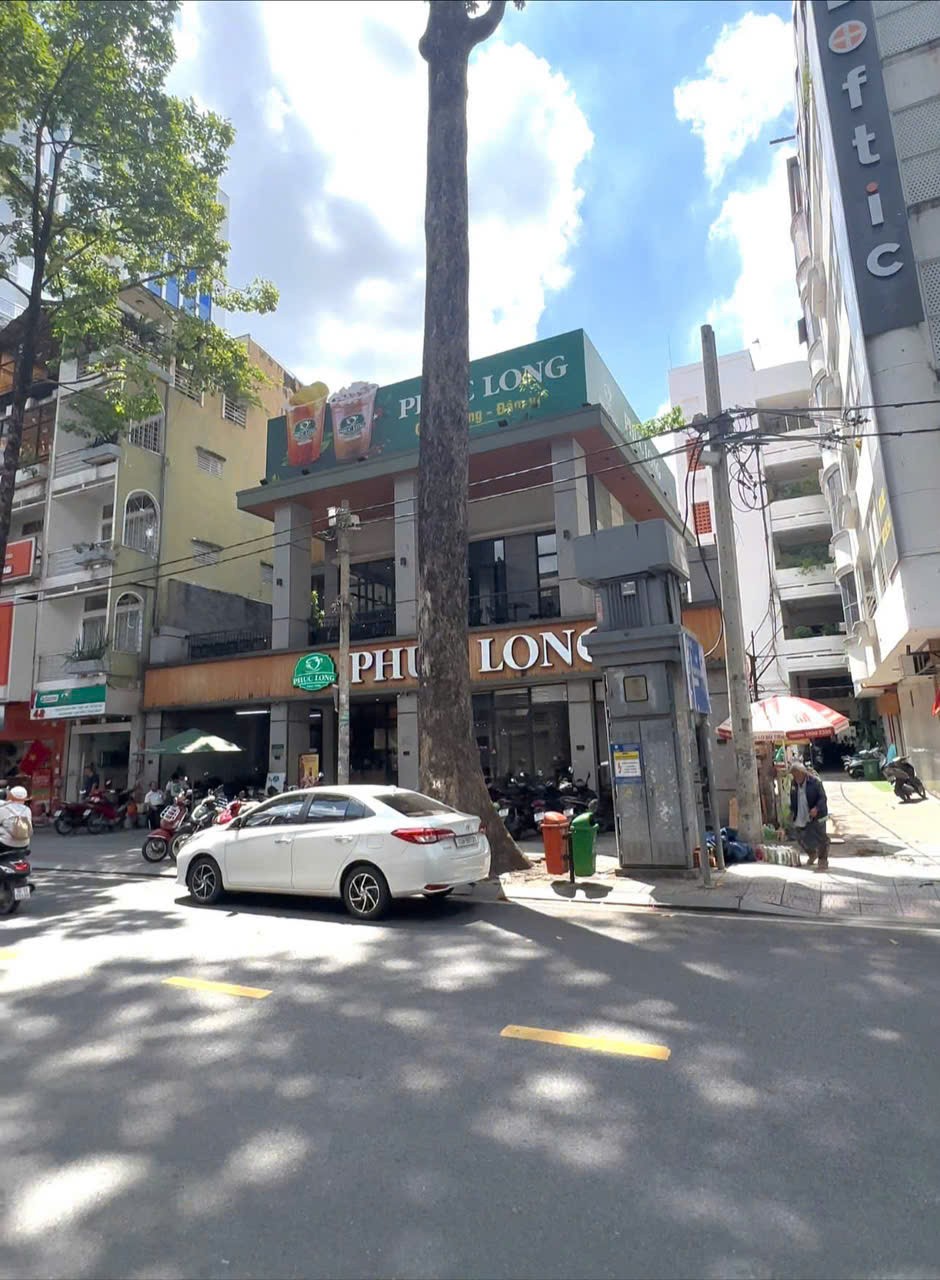 Cần bán Nhà mặt tiền Phường Tân Định, Quận 1, Diện tích 241m², Giá 175 Tỷ 3