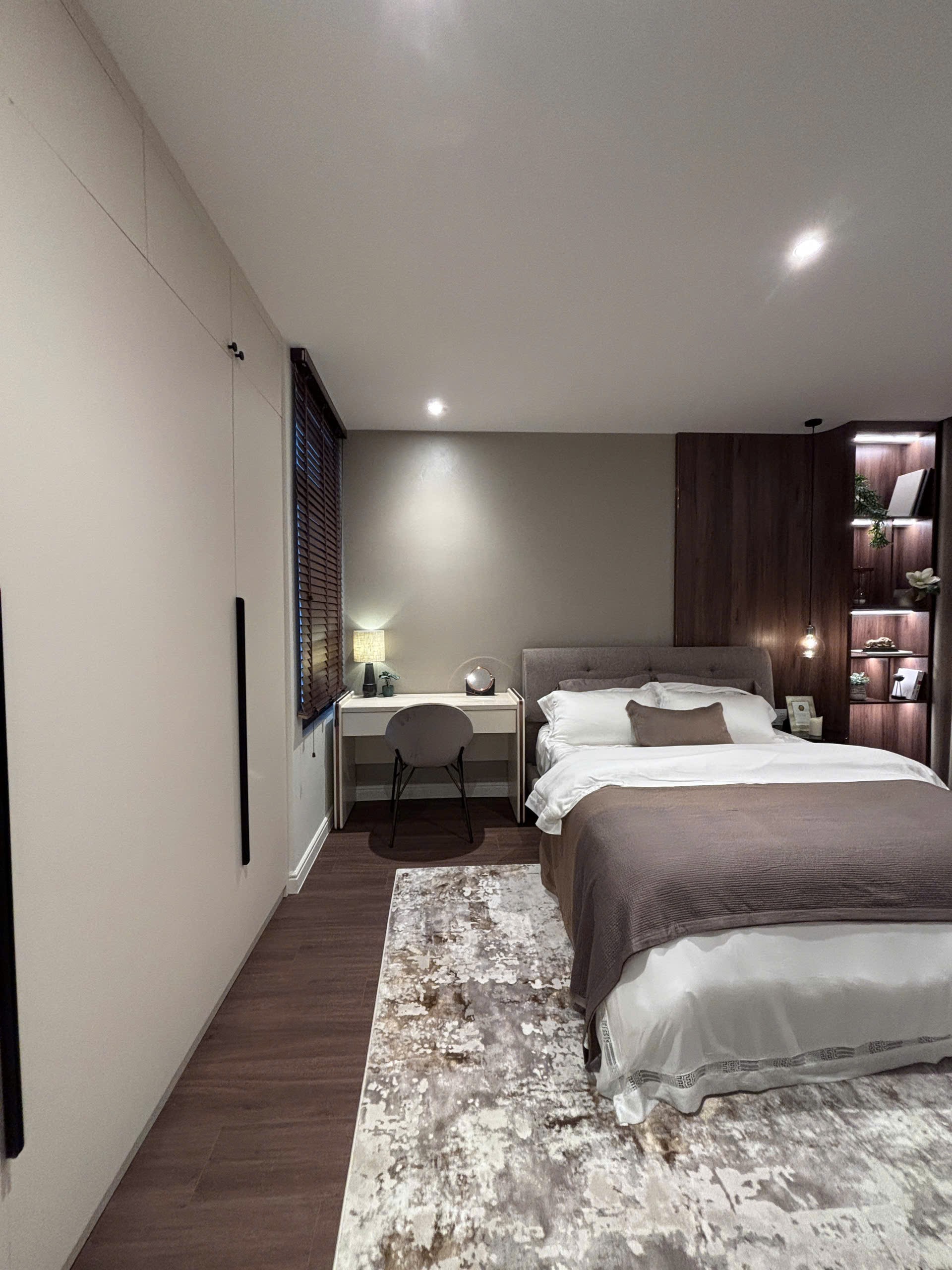 Cho thuê Biệt thự Phường Phú Hữu, Quận 9, Diện tích 200m², Giá Thương lượng 15