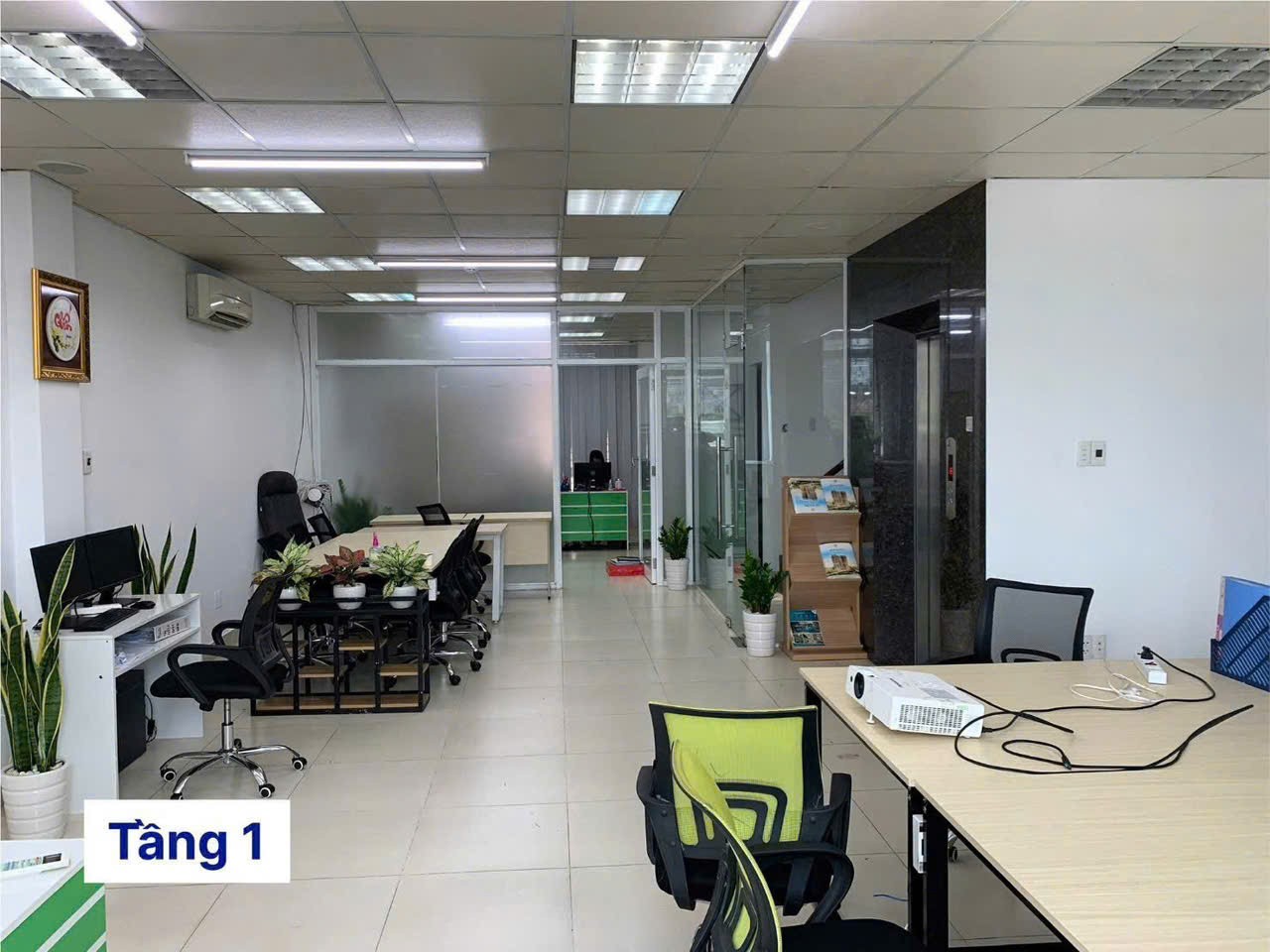 Cho thuê Nhà mặt tiền Phường An Phú, Quận 2, Diện tích 133m², Giá 100 Triệu/tháng 8