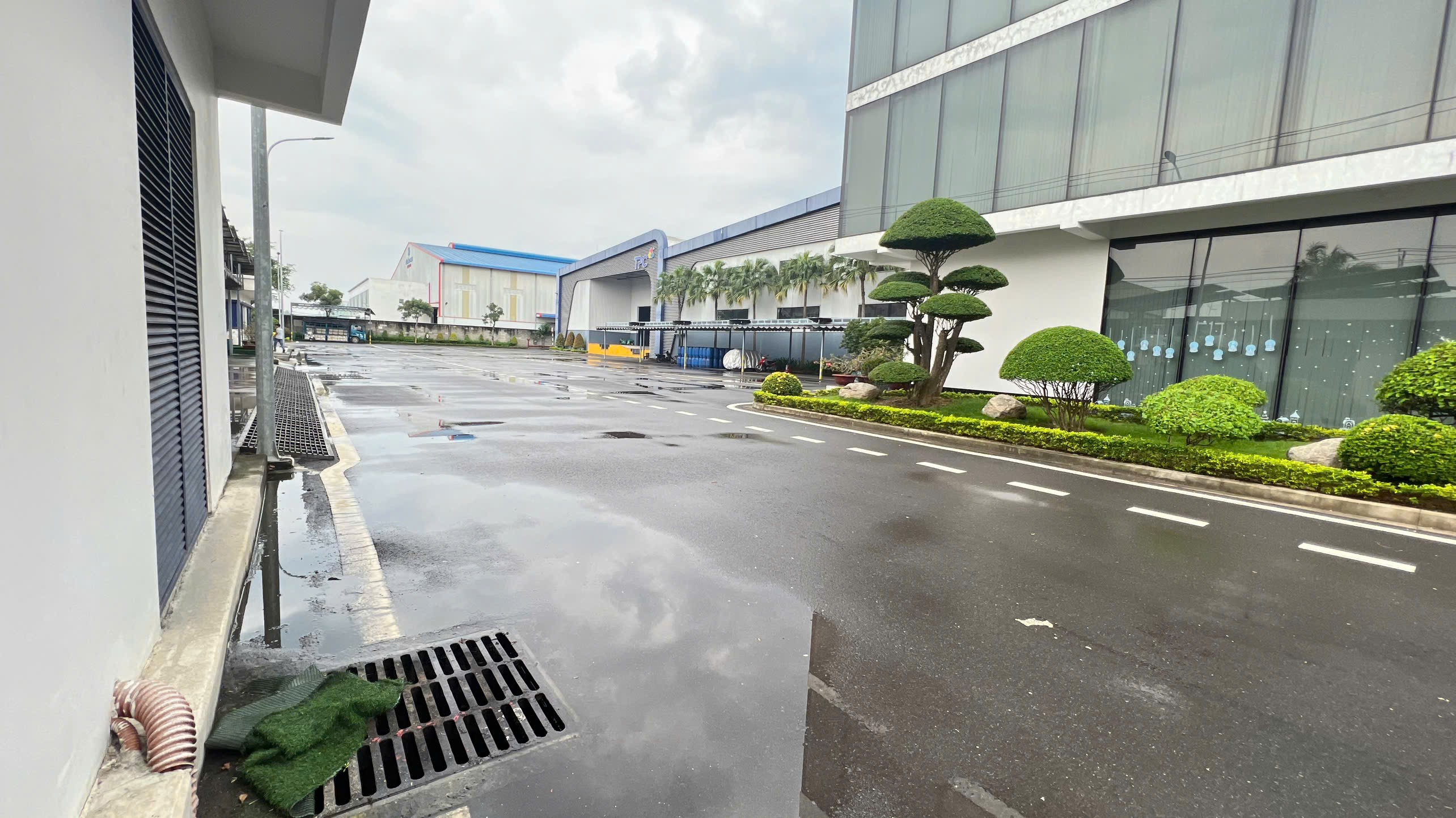 Cho thuê Cửa hàng - Kiot - Mặt bằng Đức Hòa, Long An, Diện tích 1080m², Giá 90 Triệu/tháng