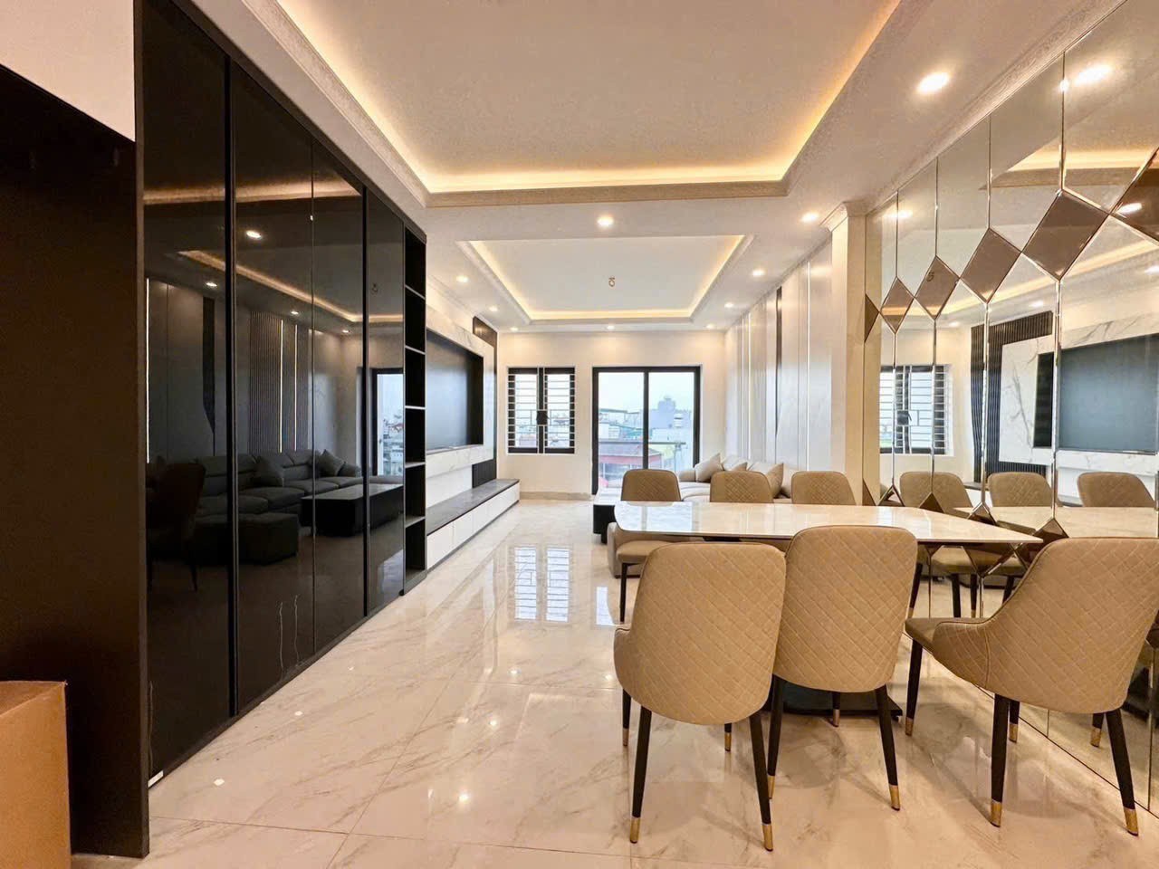 SIÊU PHẨM THẠCH BÀN – NHÀ 6 TẦNG THANG MÁY – GARA Ô TÔ – FULL NỘI THẤT – TƯƠNG LAI TĂNG GIÁ 3
