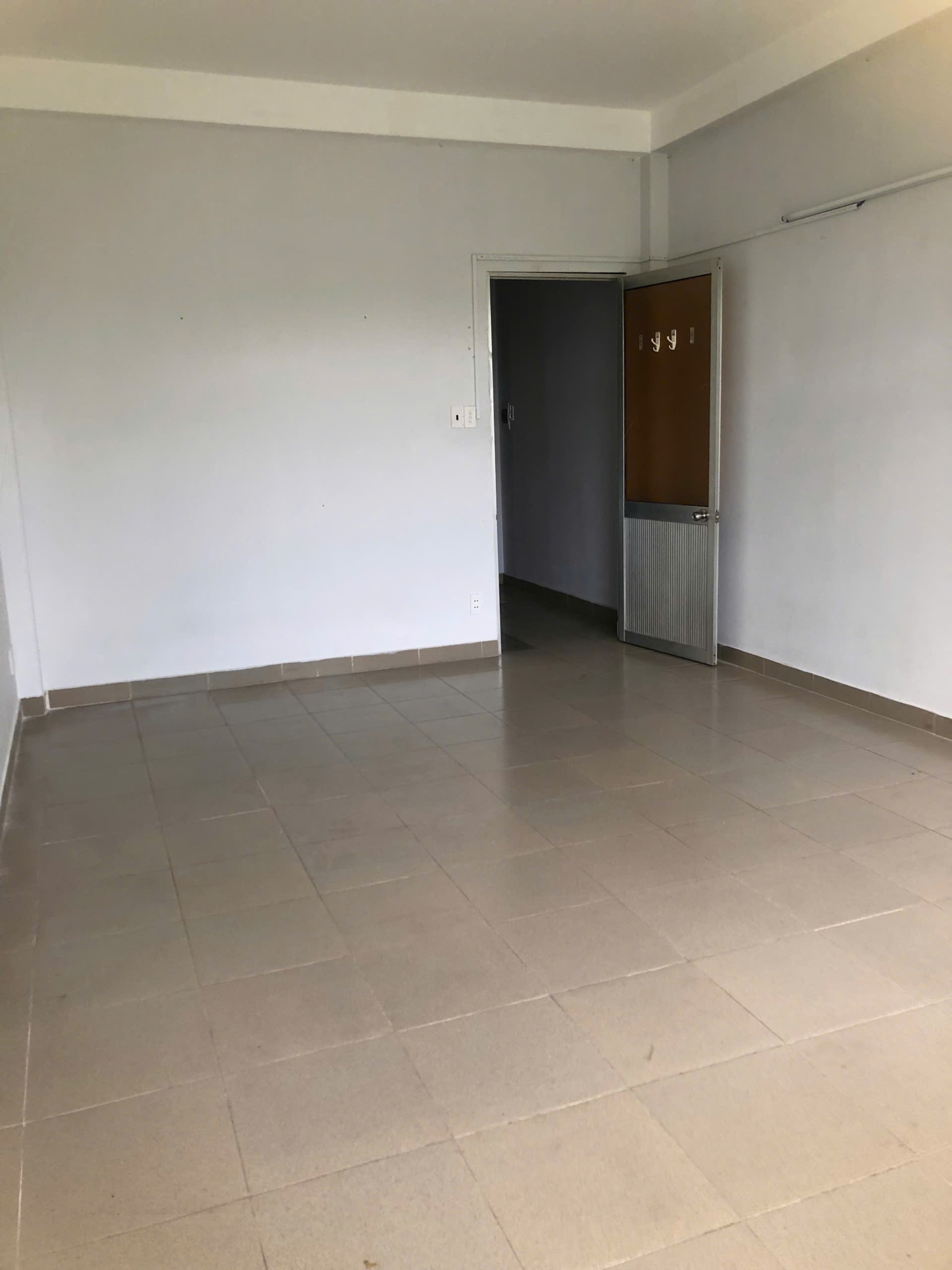 Cho thuê Nhà mặt tiền đường 30, Phường Tân Phong, Diện tích 72m², Giá 21 Triệu 5
